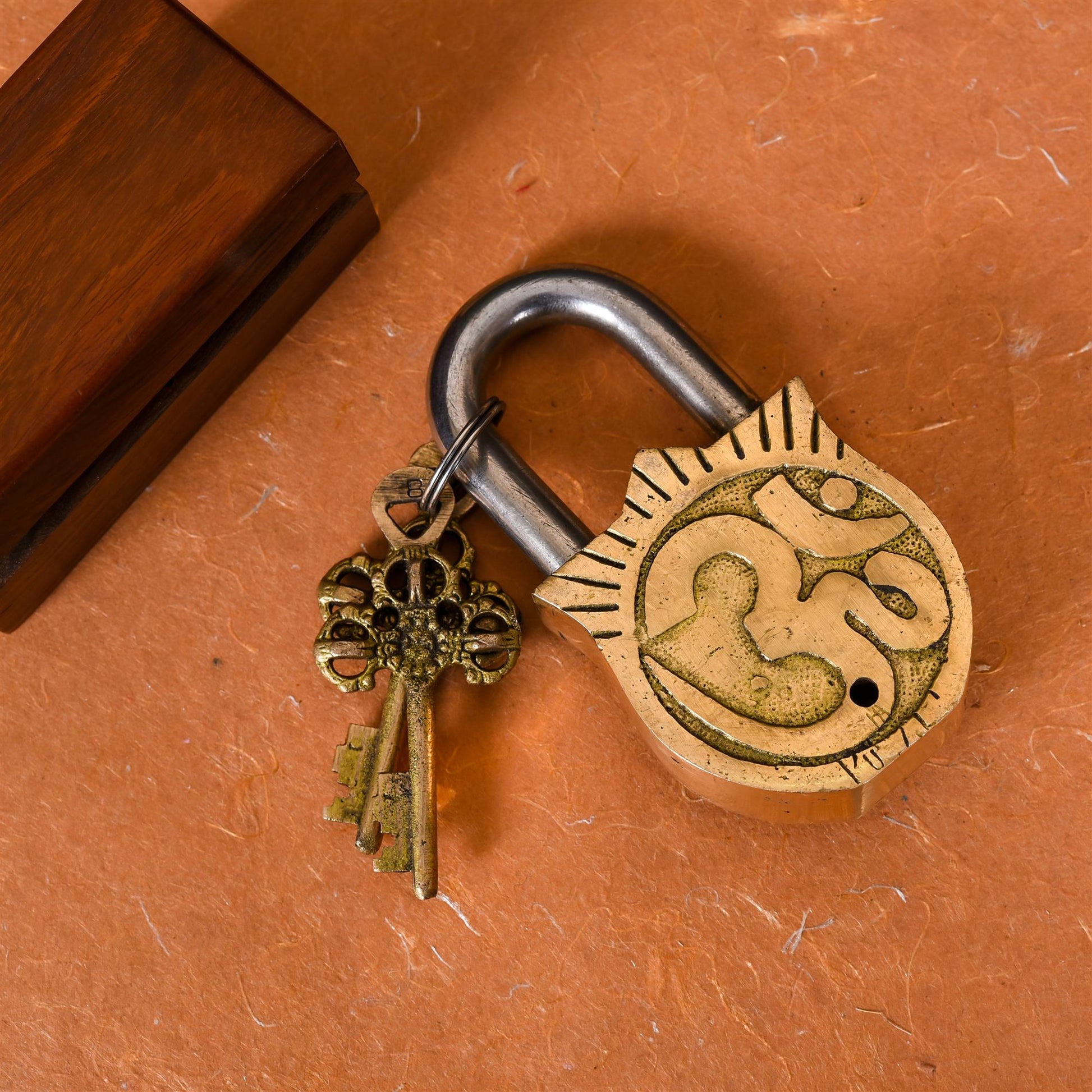 Brass Kali Door Lock (4.5 Inch)