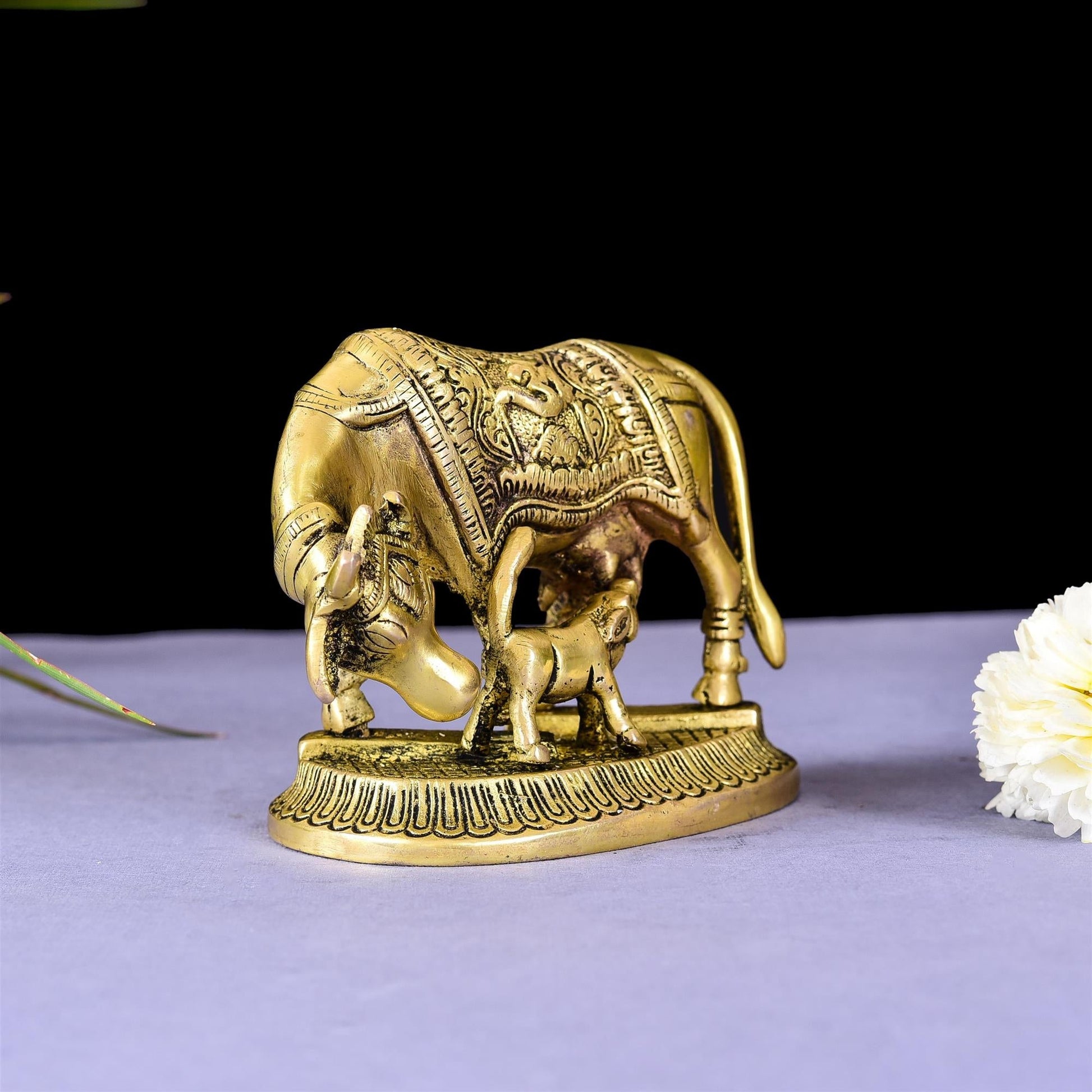 Brass Kamdhenu Cow With Calf Idol (4 Inch)