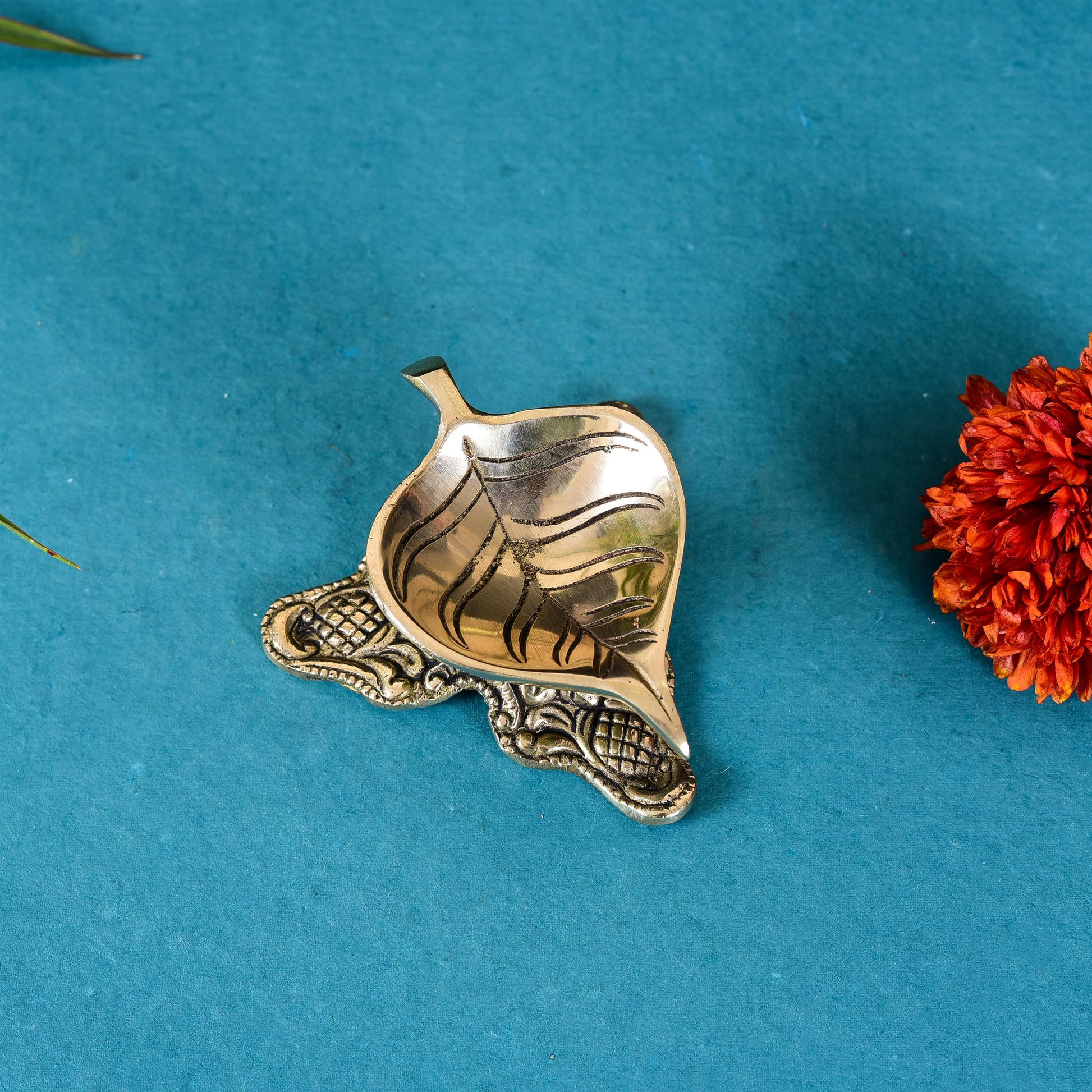 Brass Leaf Petal Diya (2 Inch)