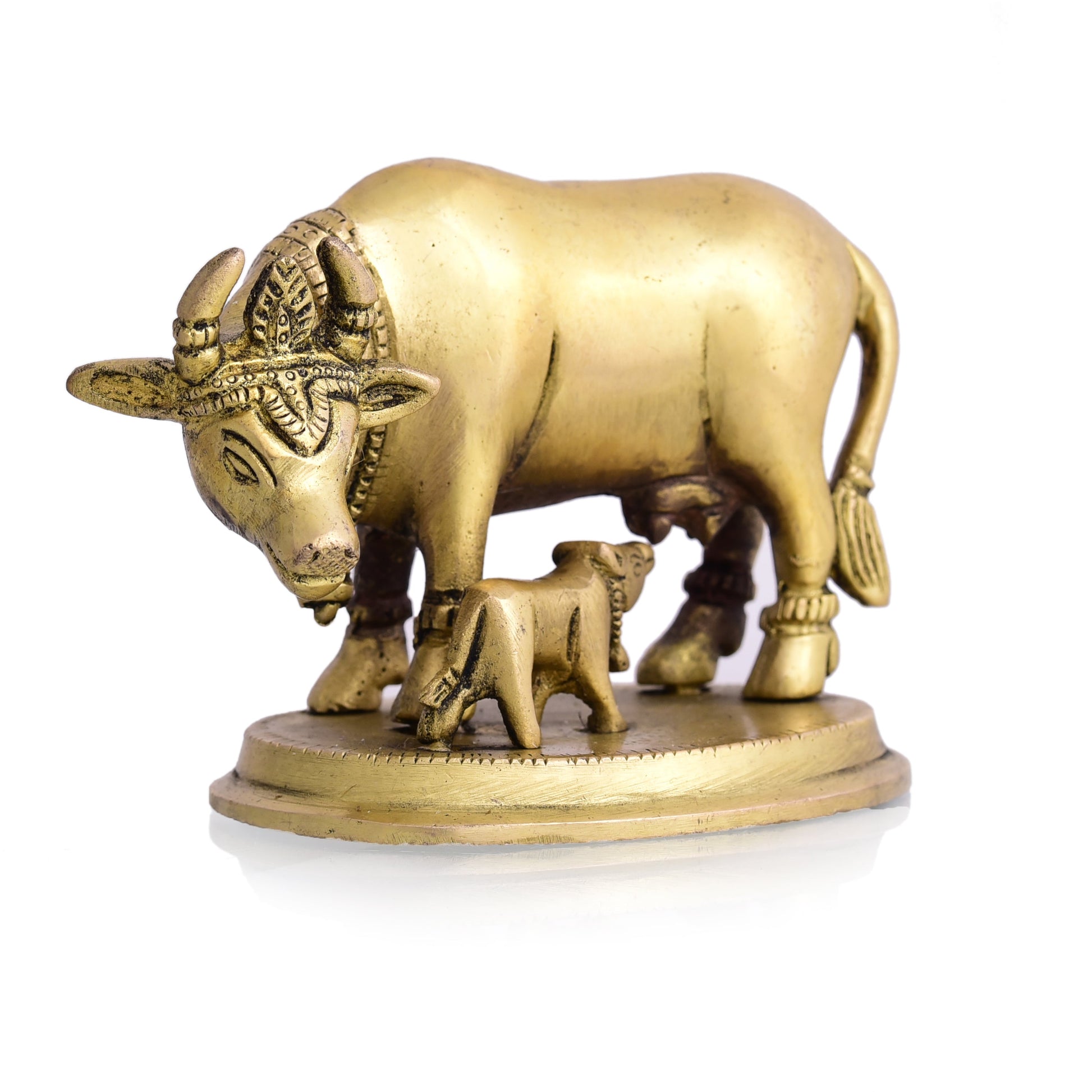 Brass Kamdhenu Cow With Calf Idol (3.2 Inch)