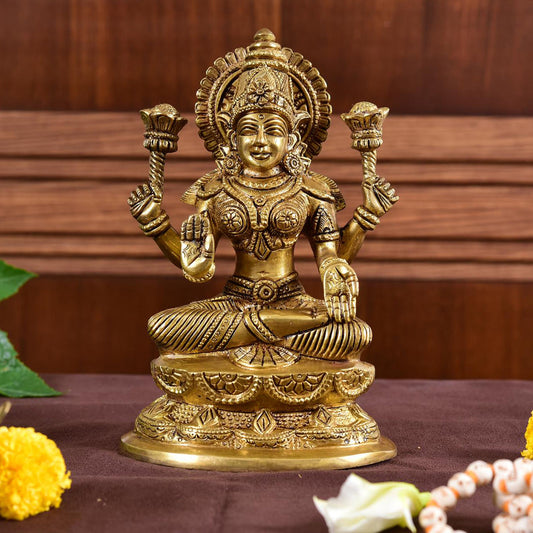 Brass Goddess Lakshmi Idol (7 Inch)