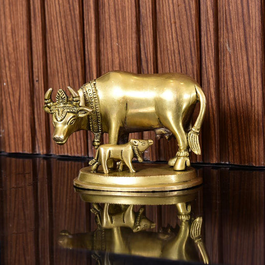 Brass Kamdhenu Cow With Calf Idol (3.2 Inch)