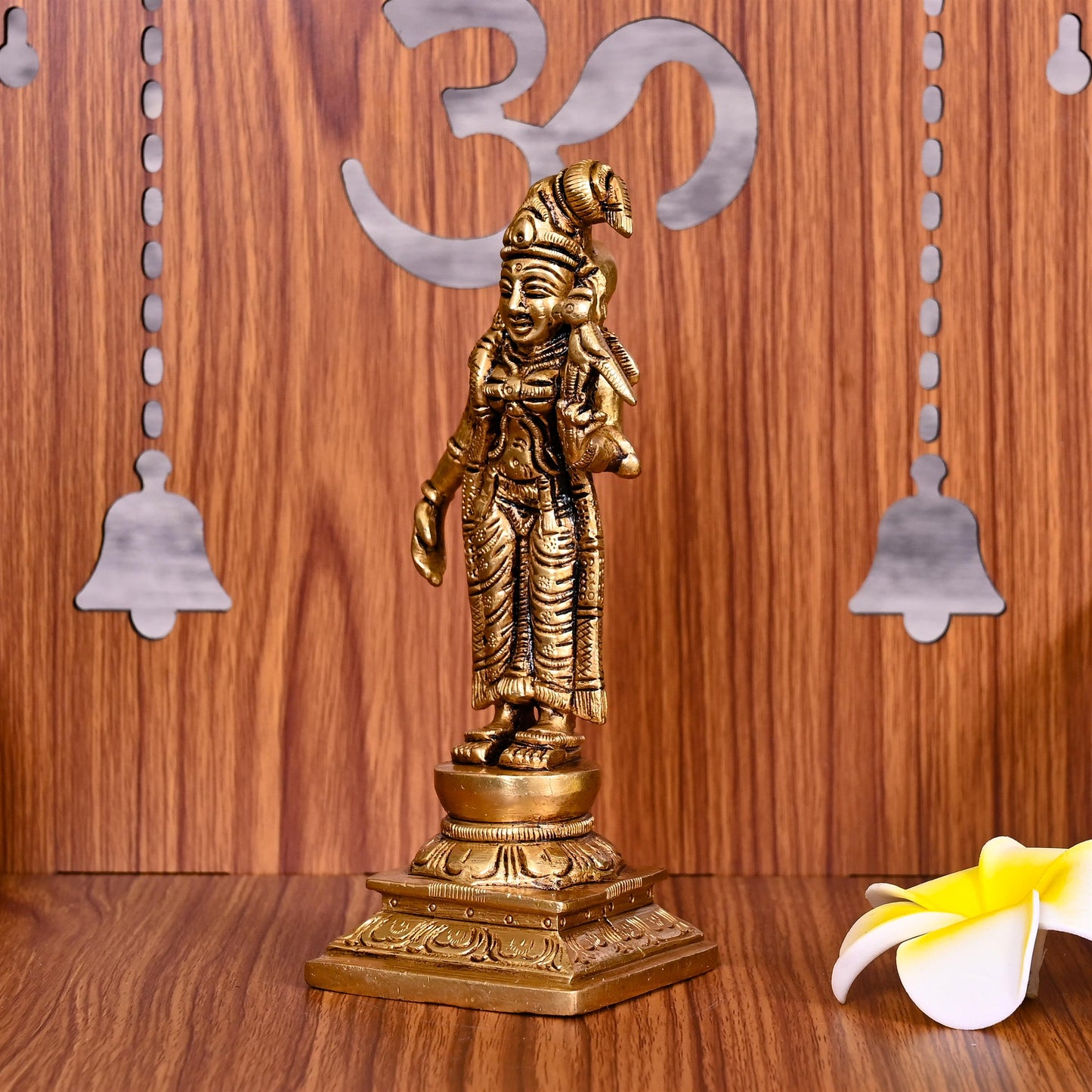 Brass Superfine Goddess Andal Idol (6 Inch)