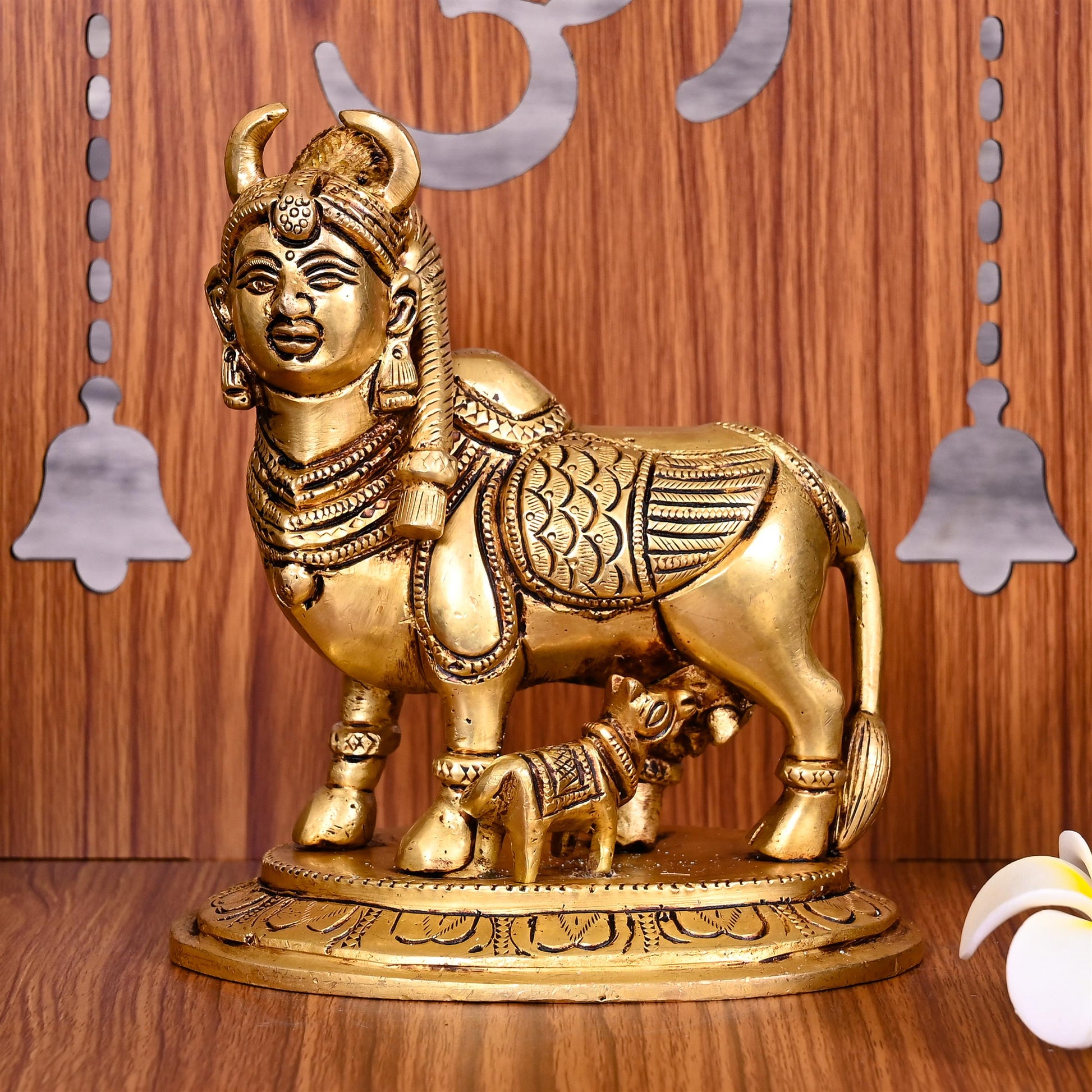Brass Kamdhenu Cow With Calf Idol (5.5 Inch)