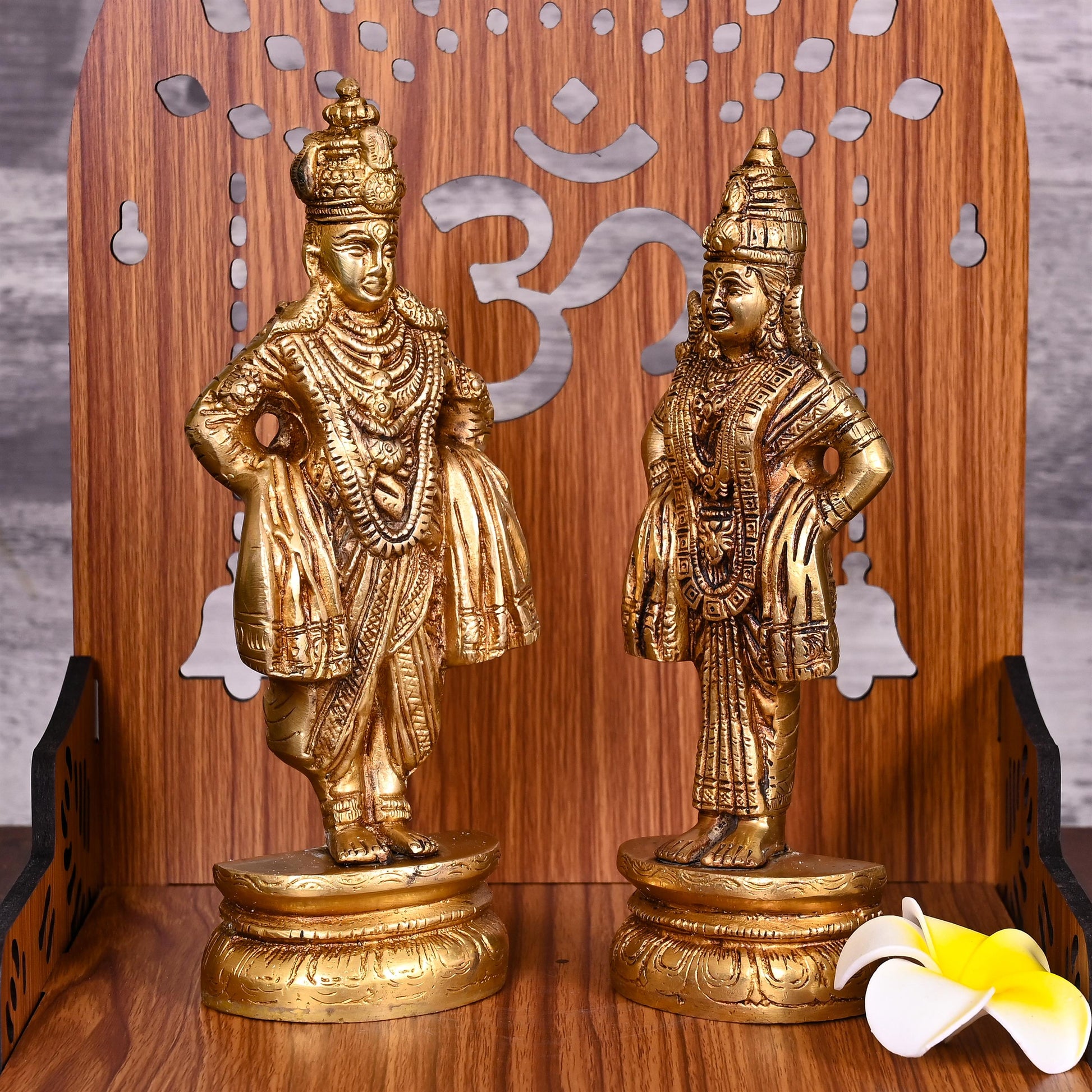 Brass Vitthal Rukmini Idols Set (8 Inch)