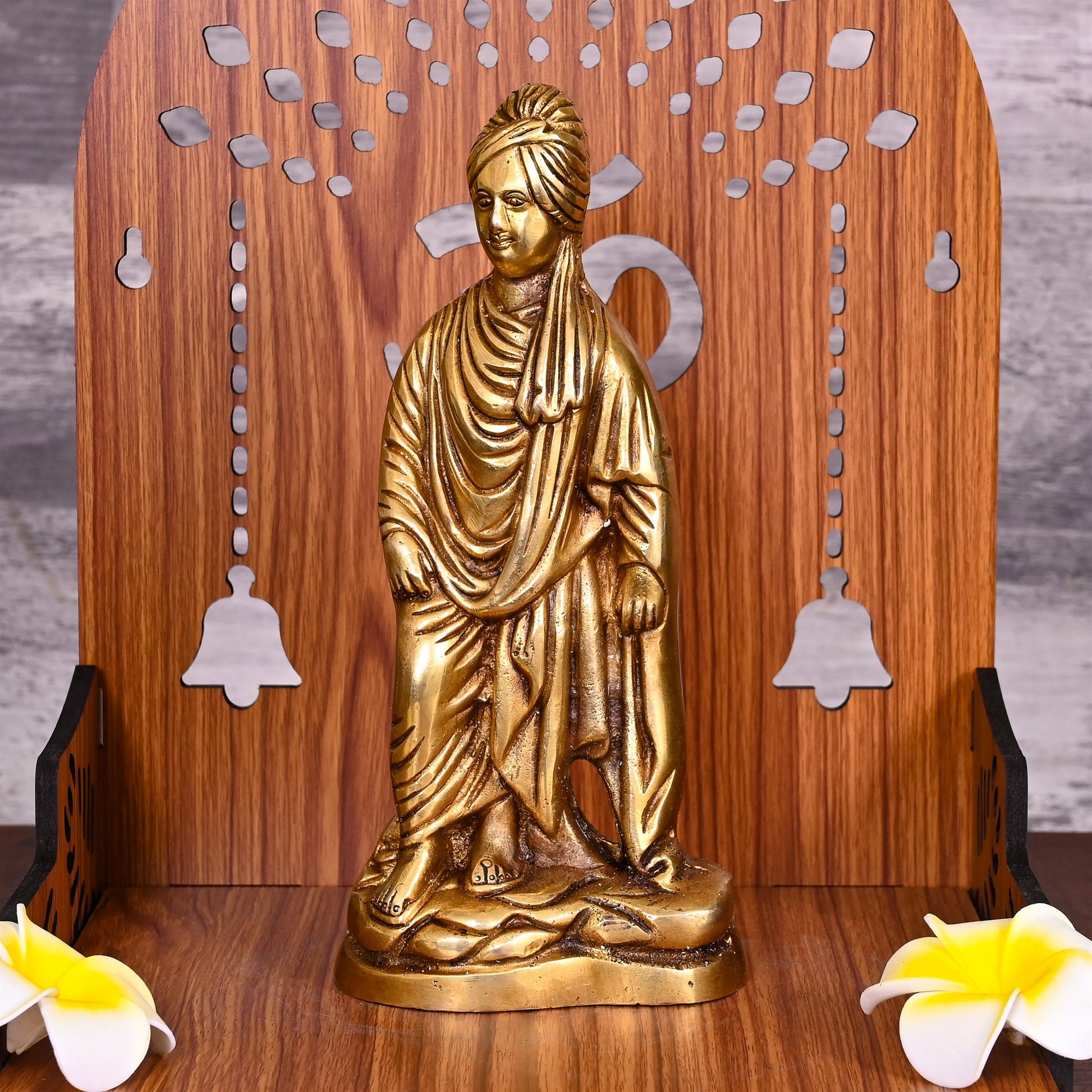 Brass Swami Vivekananda Statue (9 Inch)