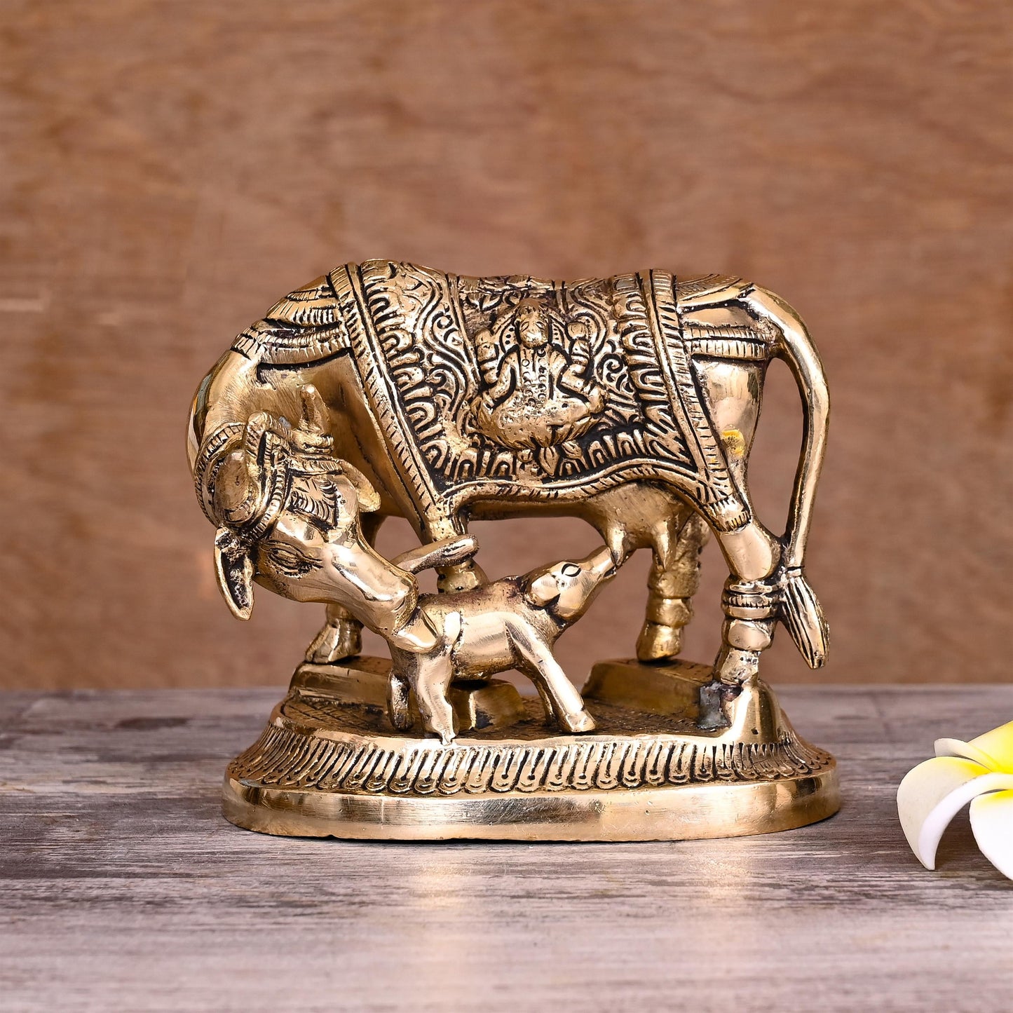 Brass Kamdhenu Cow With Calf Idol (4.5 Inch)