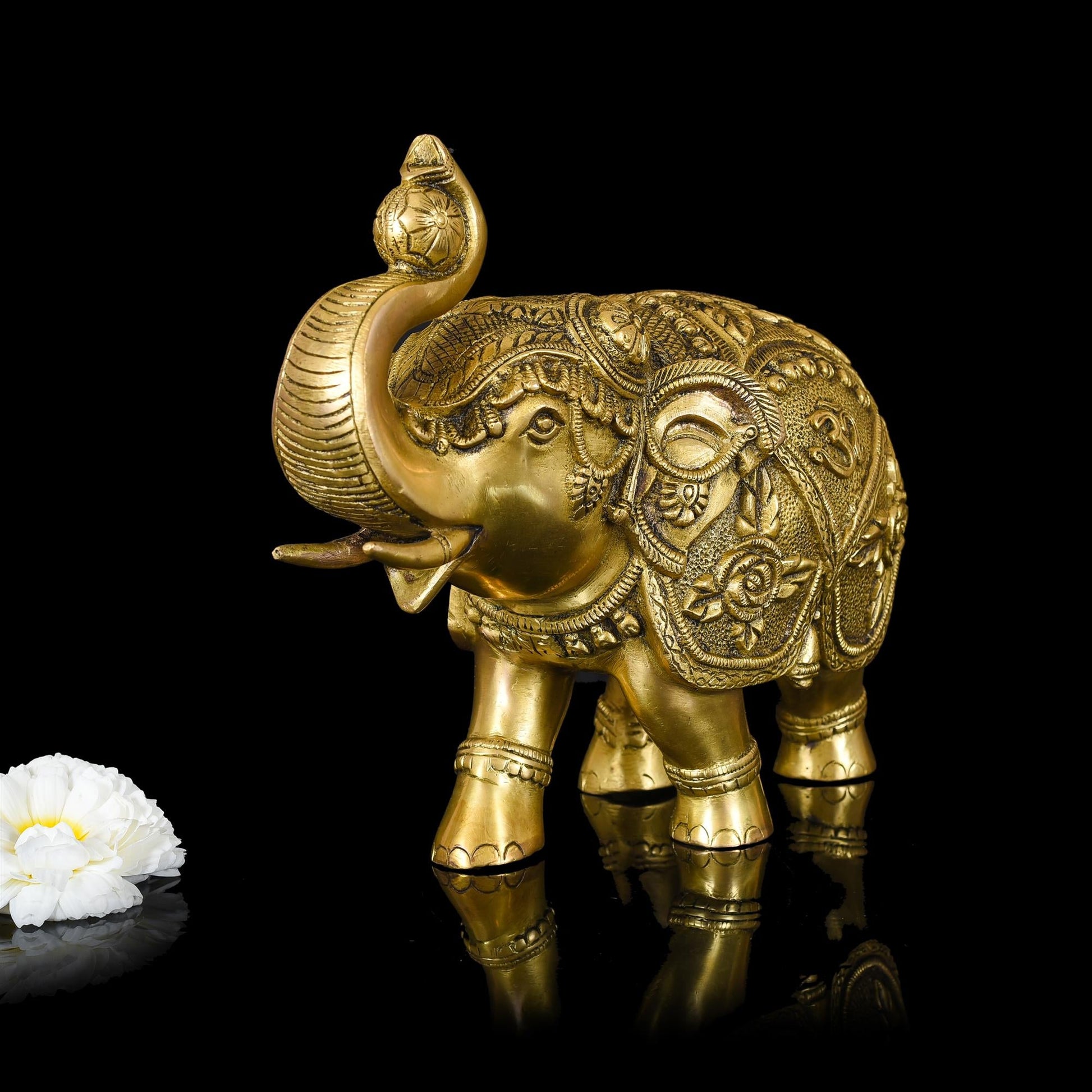 Brass Royal Elephant Statue (8.5 Inch)