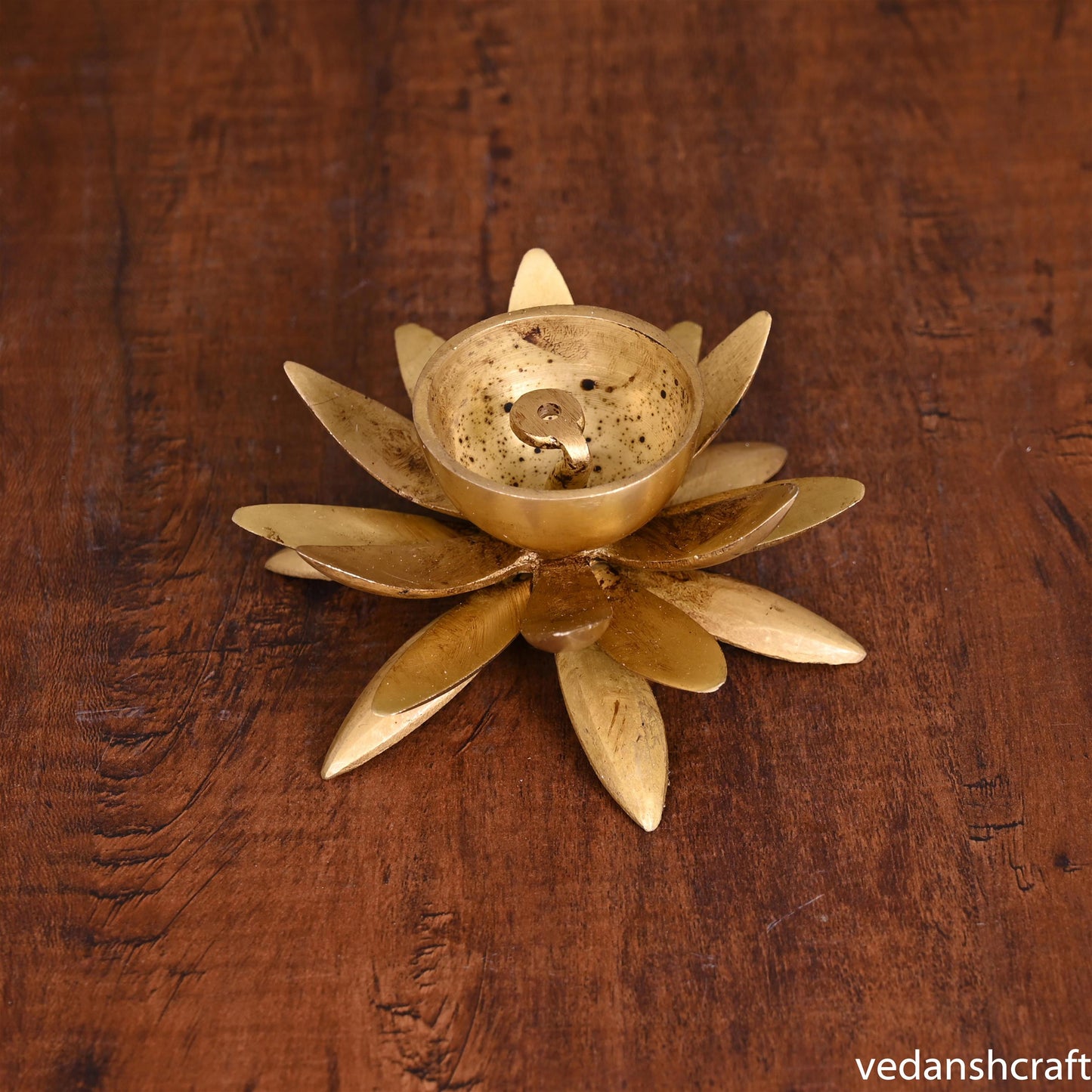Brass Flower Akhand Diya (3 Inch)