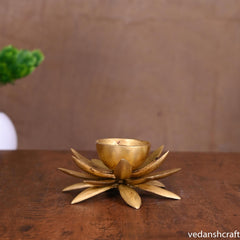 Brass Flower Akhand Diya (3 Inch)