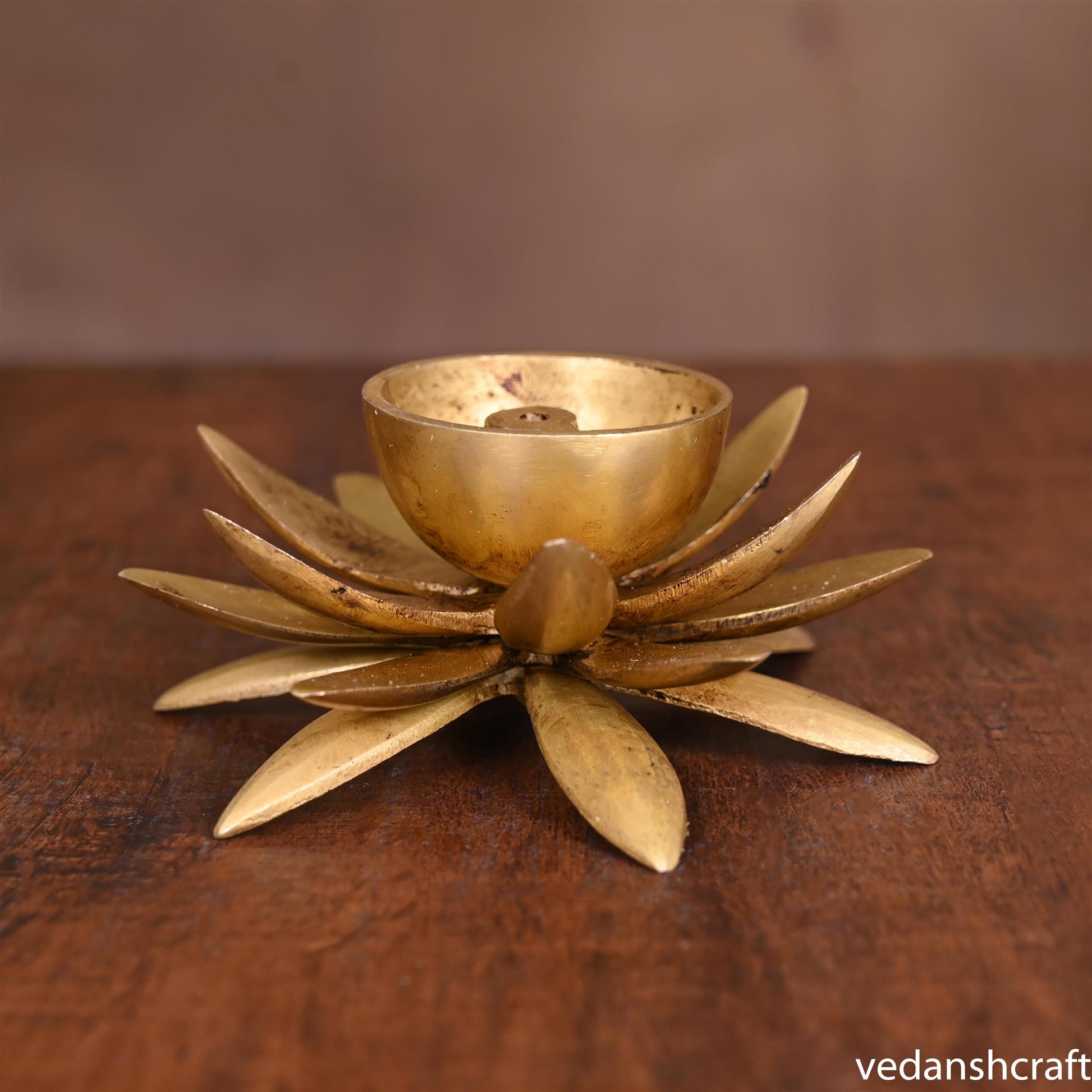 Brass Flower Akhand Diya (3 Inch)
