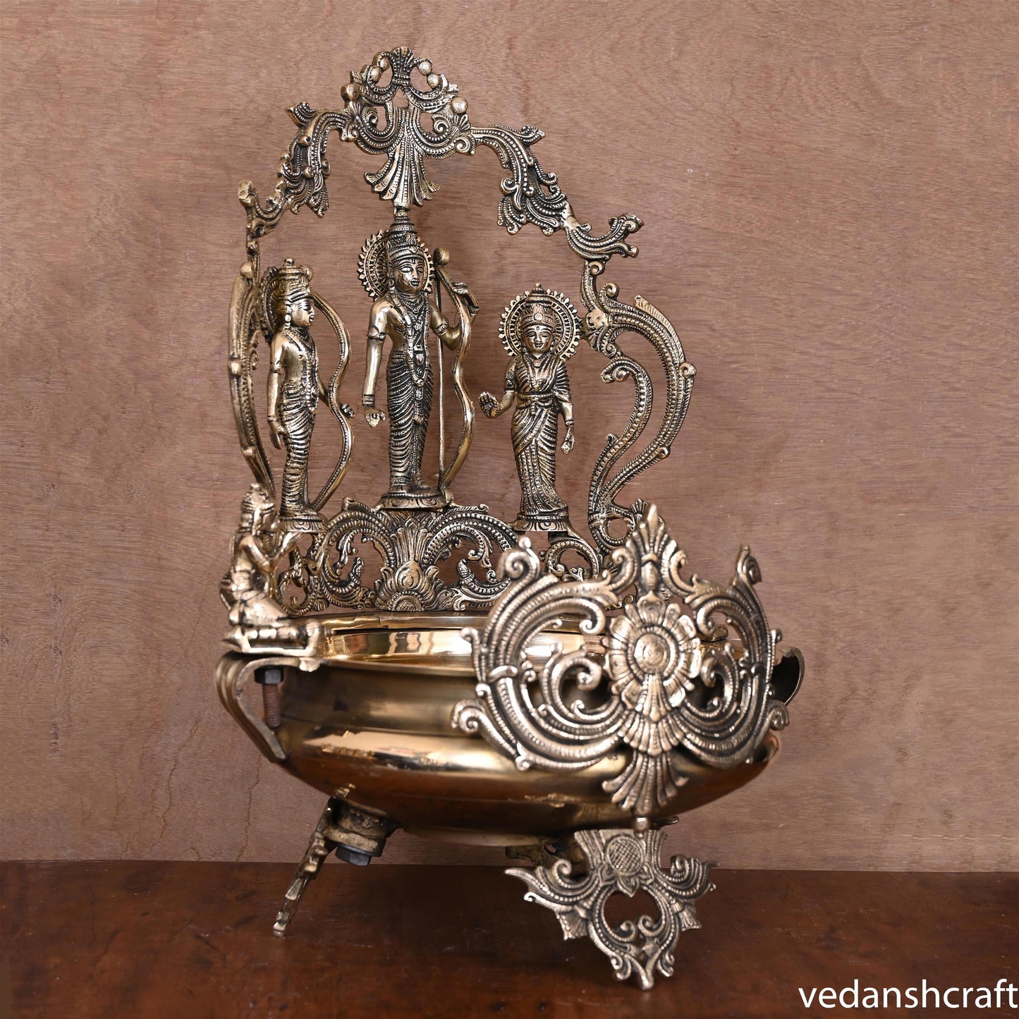 Brass Traditional Ram Darbar Urli (21.5 Inch)