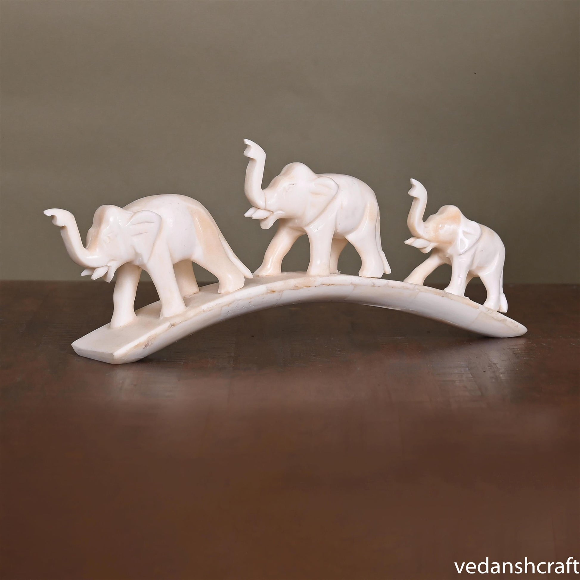 Elephant Family Showpiece (3.2 Inch)