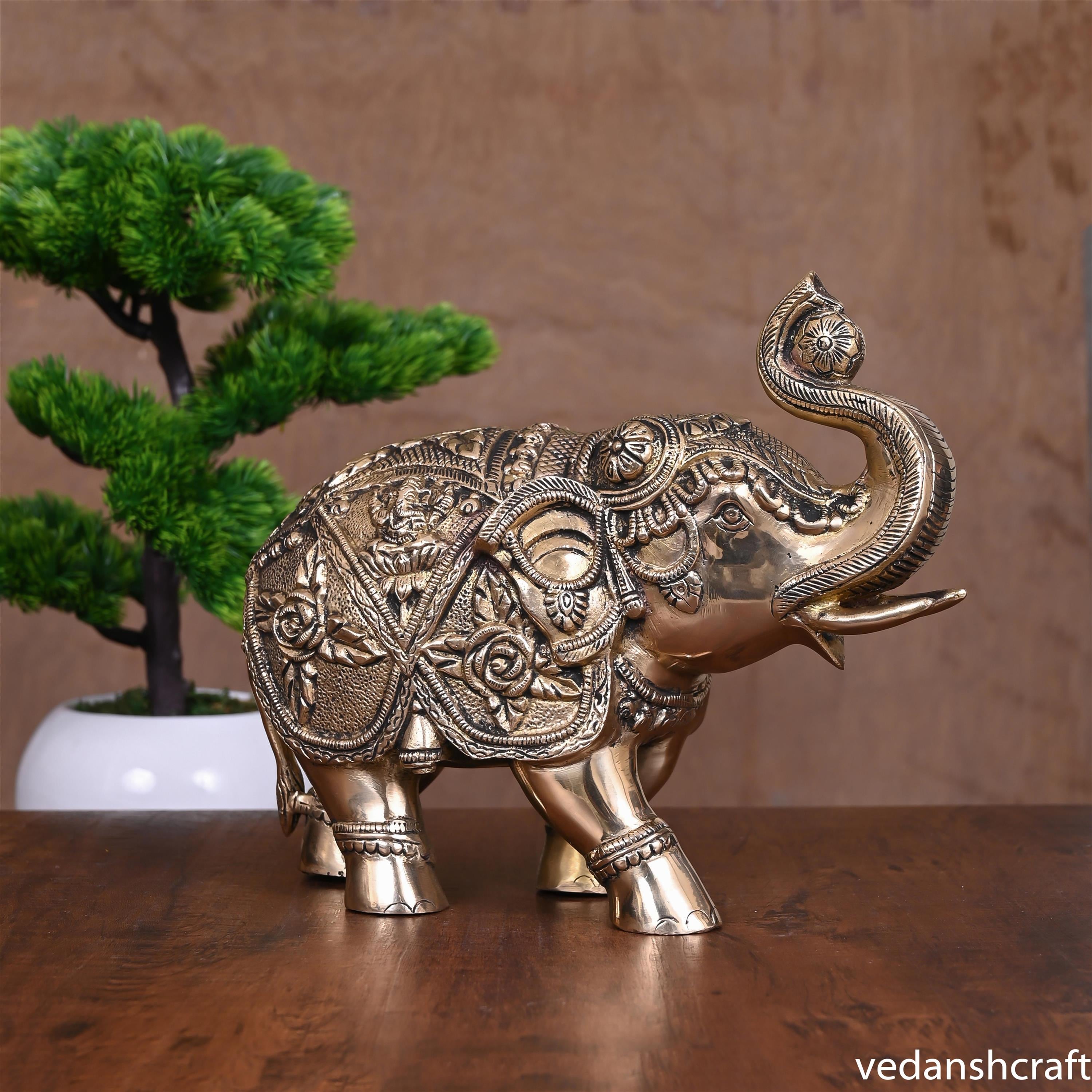 Brass Royal Elephant Statue (8.2 Inch)