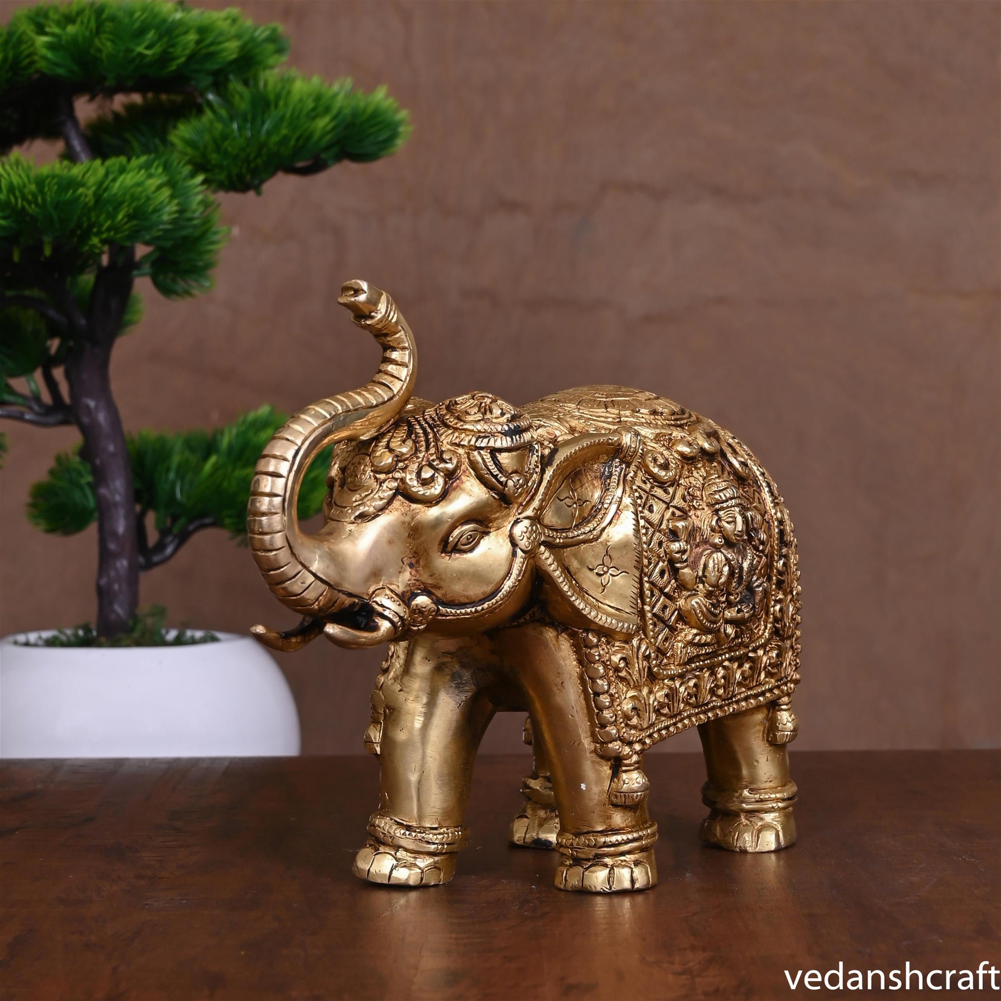 Brass Elephant Royal Statue (7 Inch)