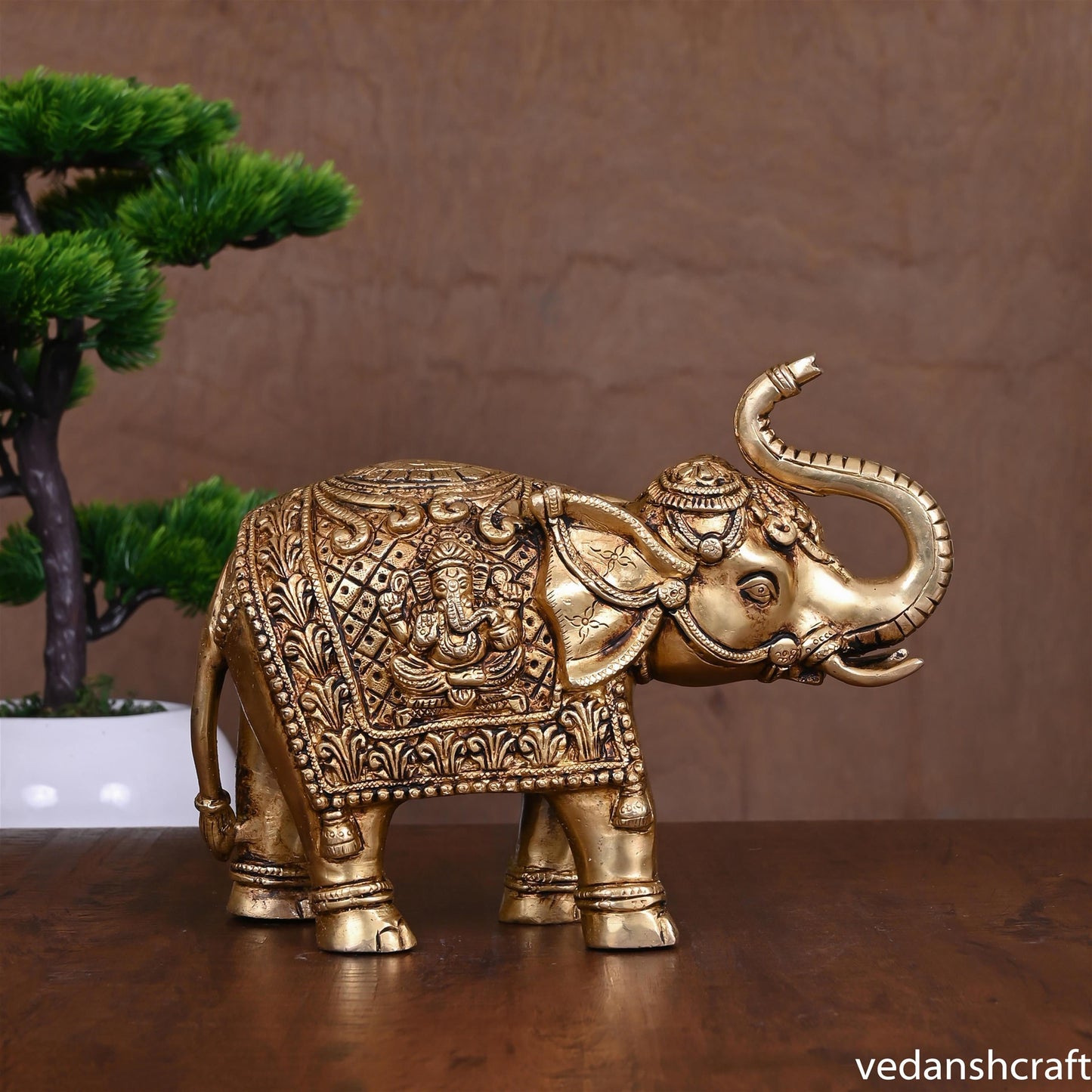 Brass Elephant Royal Statue (7 Inch)