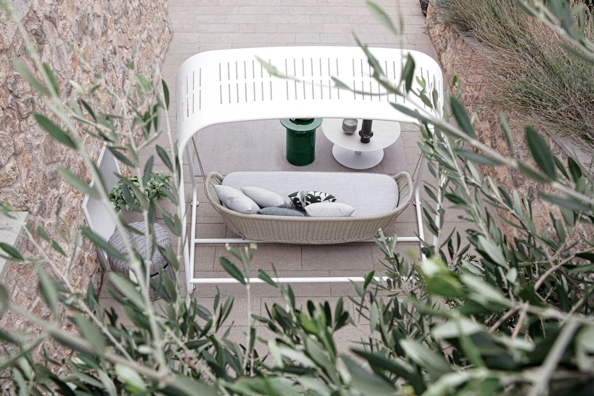 Wobble Double Seater Hanging Swing With Stand For Balcony , Garden Swing (White + Beige)