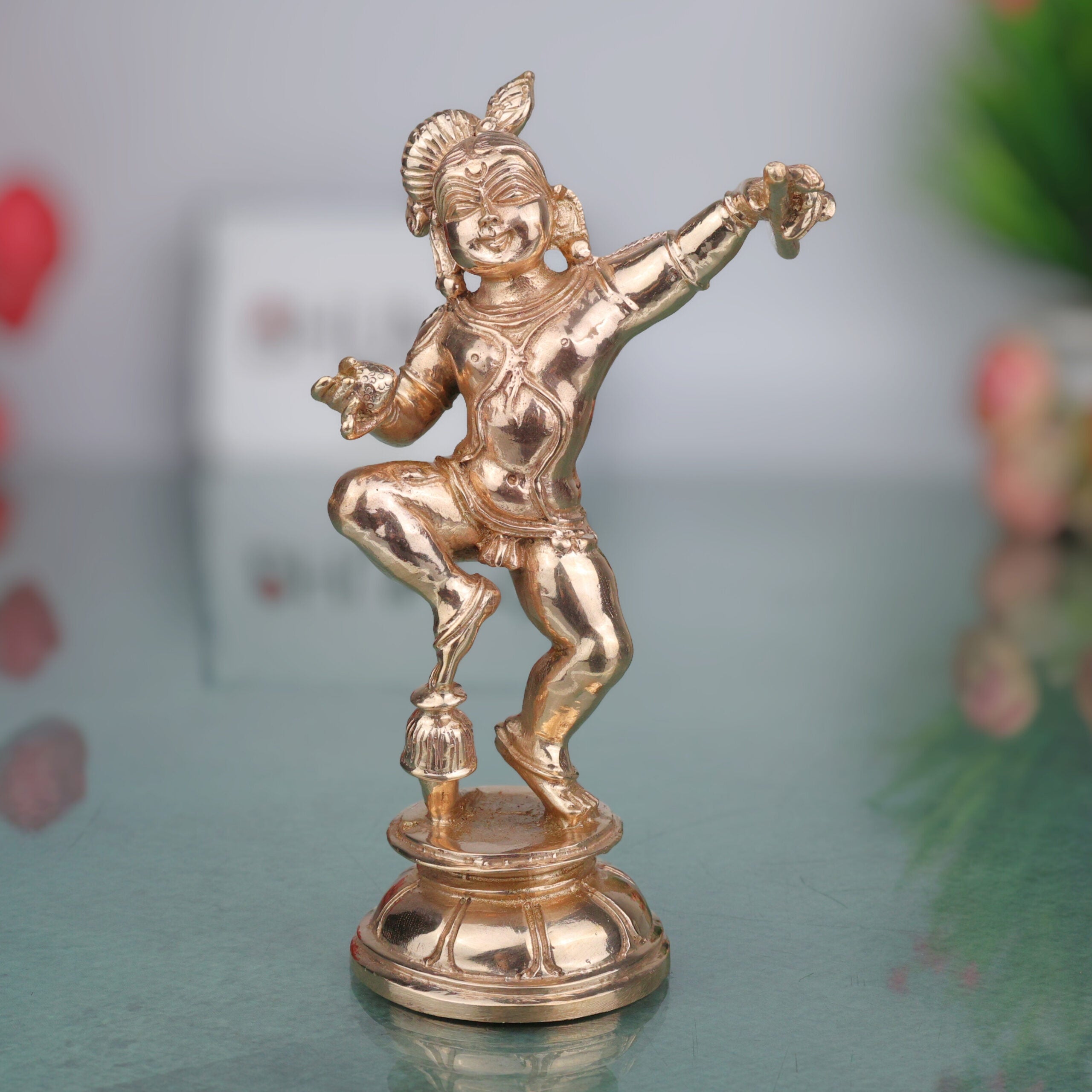 Bronze Ladoo Gopal Idol, Bala Krishna Bal Gopal Makhan Chor Panchaloha Style Divine Pooja Sculpture, Gold, 5.5 Inch, 1 Piece