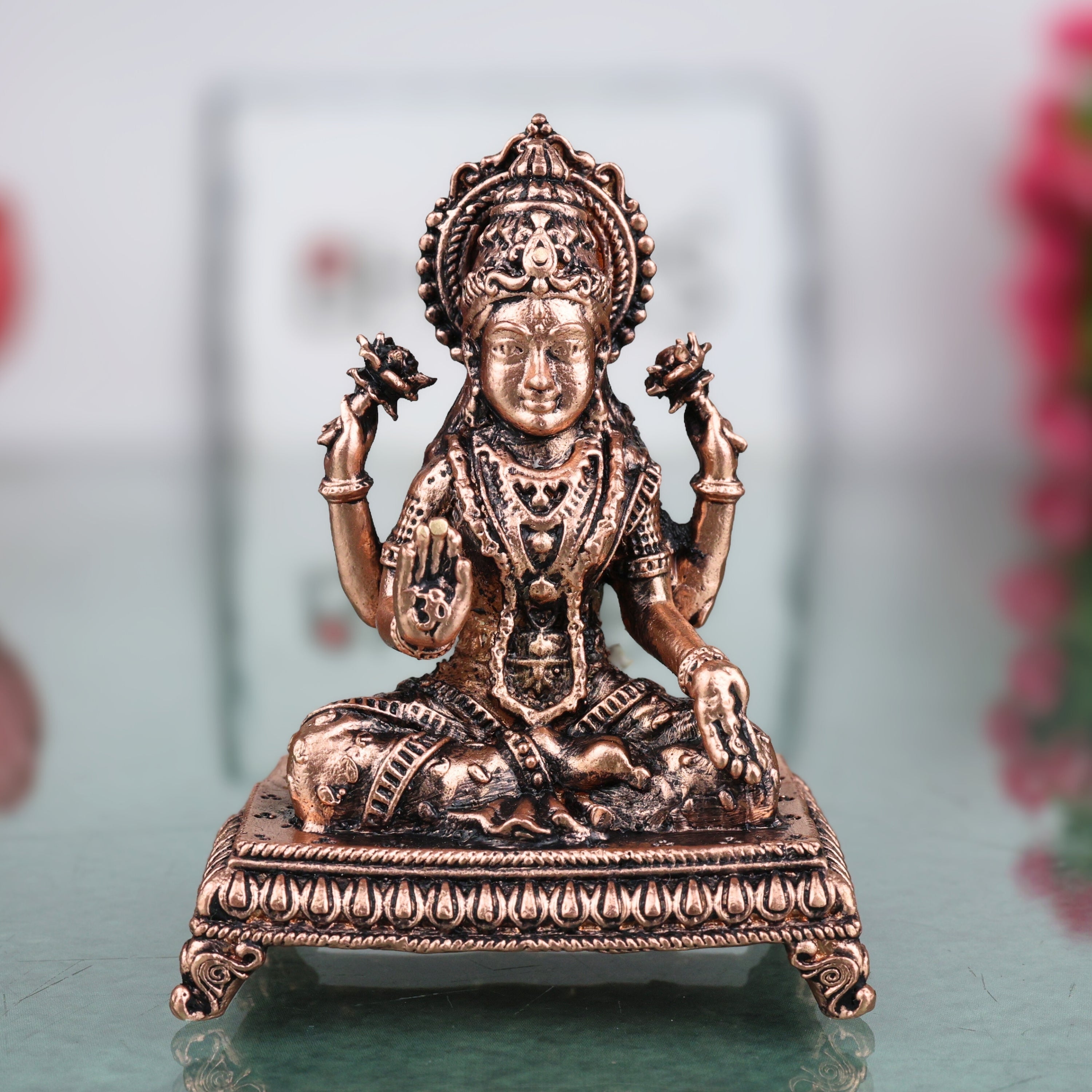 Copper Mahalakshmi Idol Sri Lakshmi Devi Murti Kamala Padmavati Narayani Lakshmi Mata Vigraha for Puja Mandir Vastu Diwali Decor, Brown, 3 Inch, 1 Piece