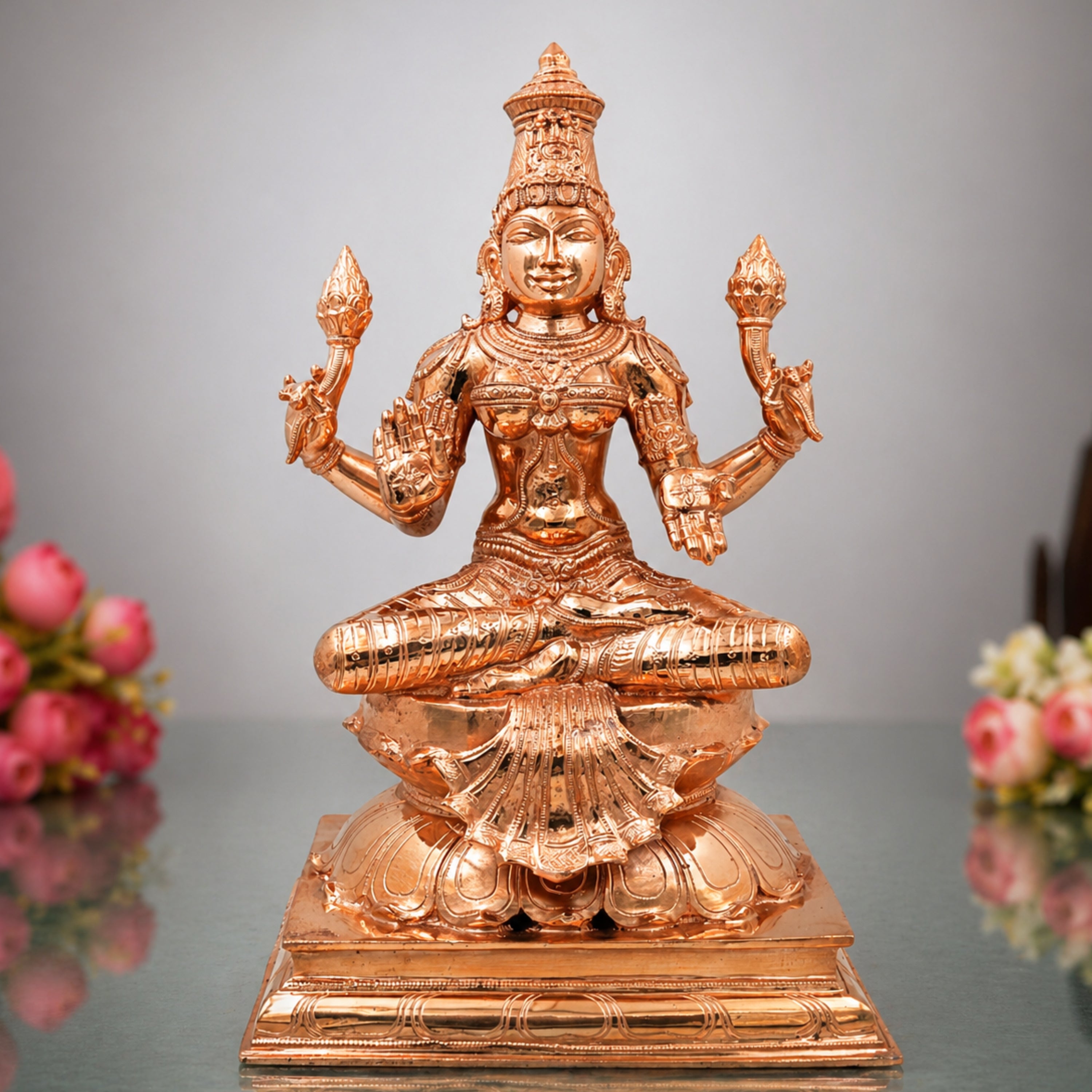 Bronze Mahalakshmi Idol Sri Lakshmi Devi Murti, Laxmi Ji, Kamala Narayani Sridevi Pooja Vastu Home Decor Temple Statue 43cm, Gold, 17 Inch, 1 Piece