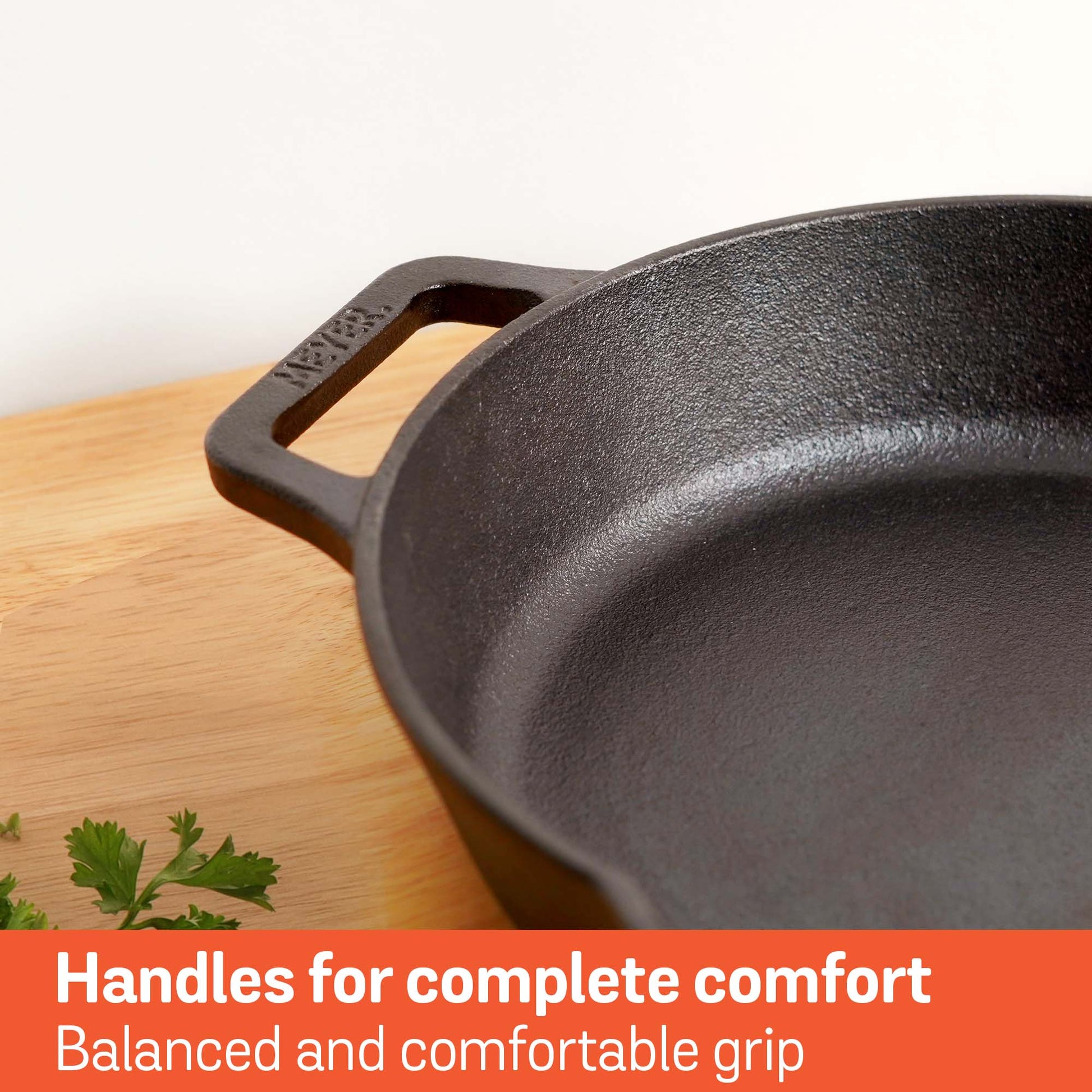 Meyer Pre-Seasoned Cast Iron double Handle skillet 26cm, Black