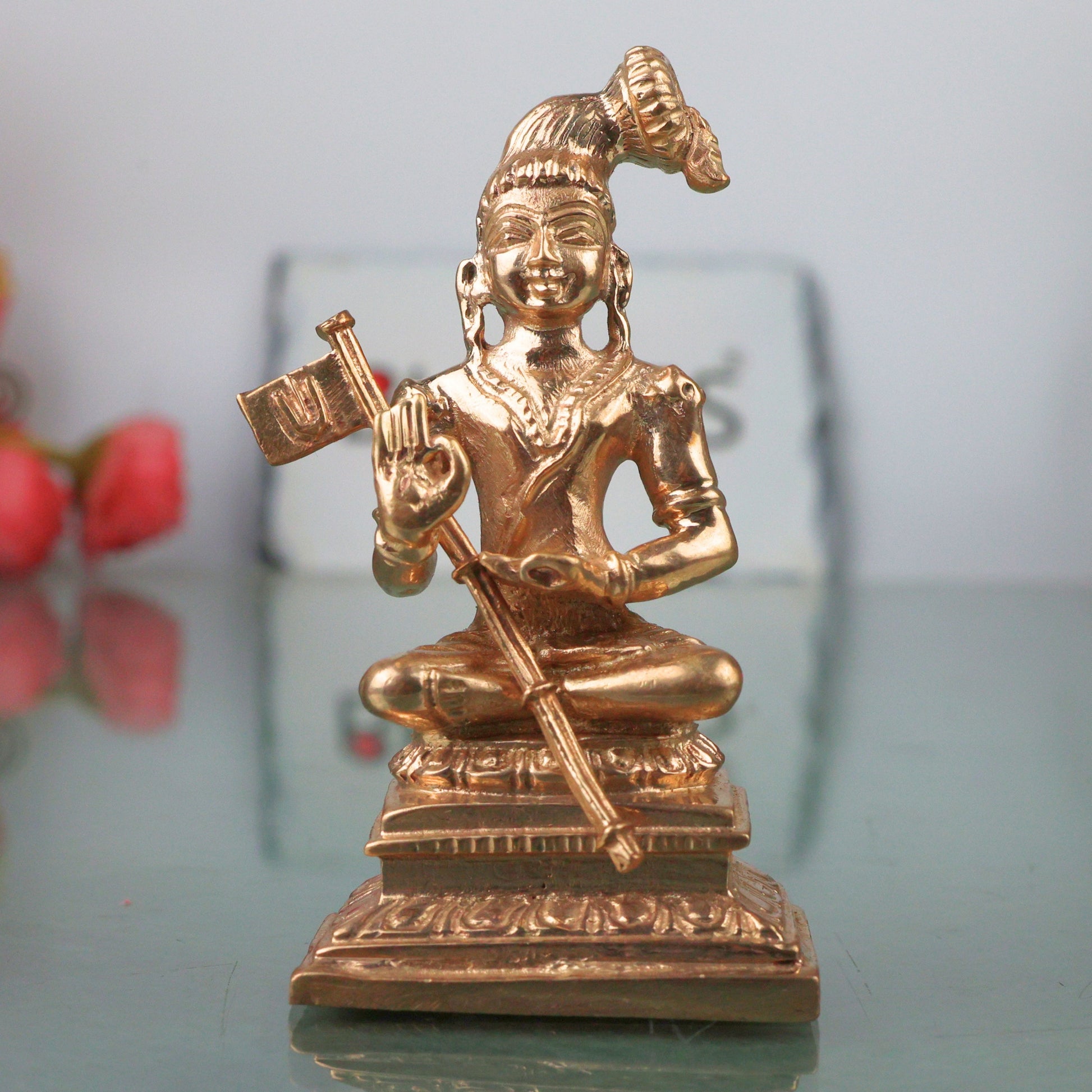 Bronze Nammalvar Idol Nammazhvar Alwar Satakopan Sadagopan Vaishnava Saint Murti Panchaloha Style Vigraham for Puja Mandir Home Decor, Gold, 3 Inch, 1 Piece