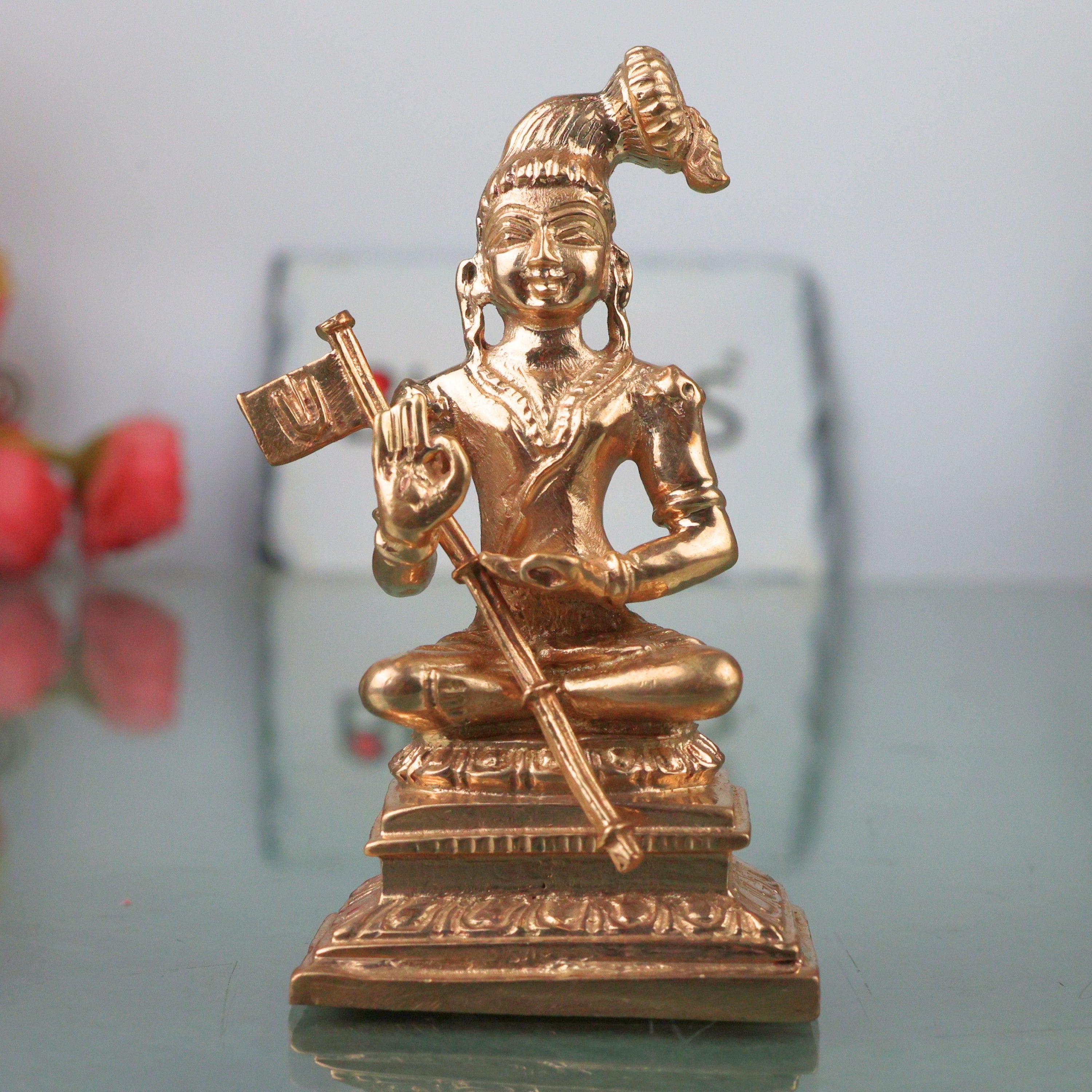 Bronze Nammalvar Idol Nammazhvar Alwar Satakopan Sadagopan Vaishnava Saint Murti Panchaloha Style Vigraham for Puja Mandir Home Decor, Gold, 3 Inch, 1 Piece