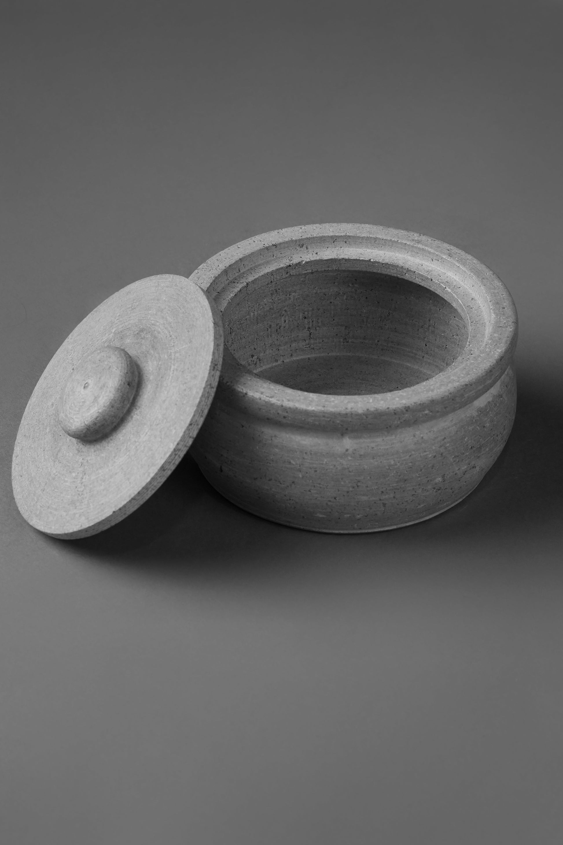 Soap Stone Traditional Curd Setter/ Storage Container Small (500-550 ml)