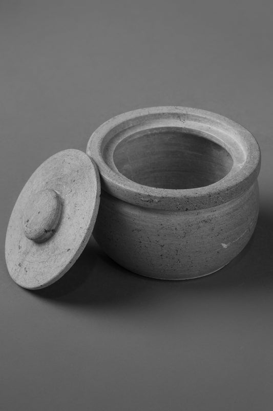 Soap Stone Traditional Curd Setter/ Storage Container Medium (700-750 ml)