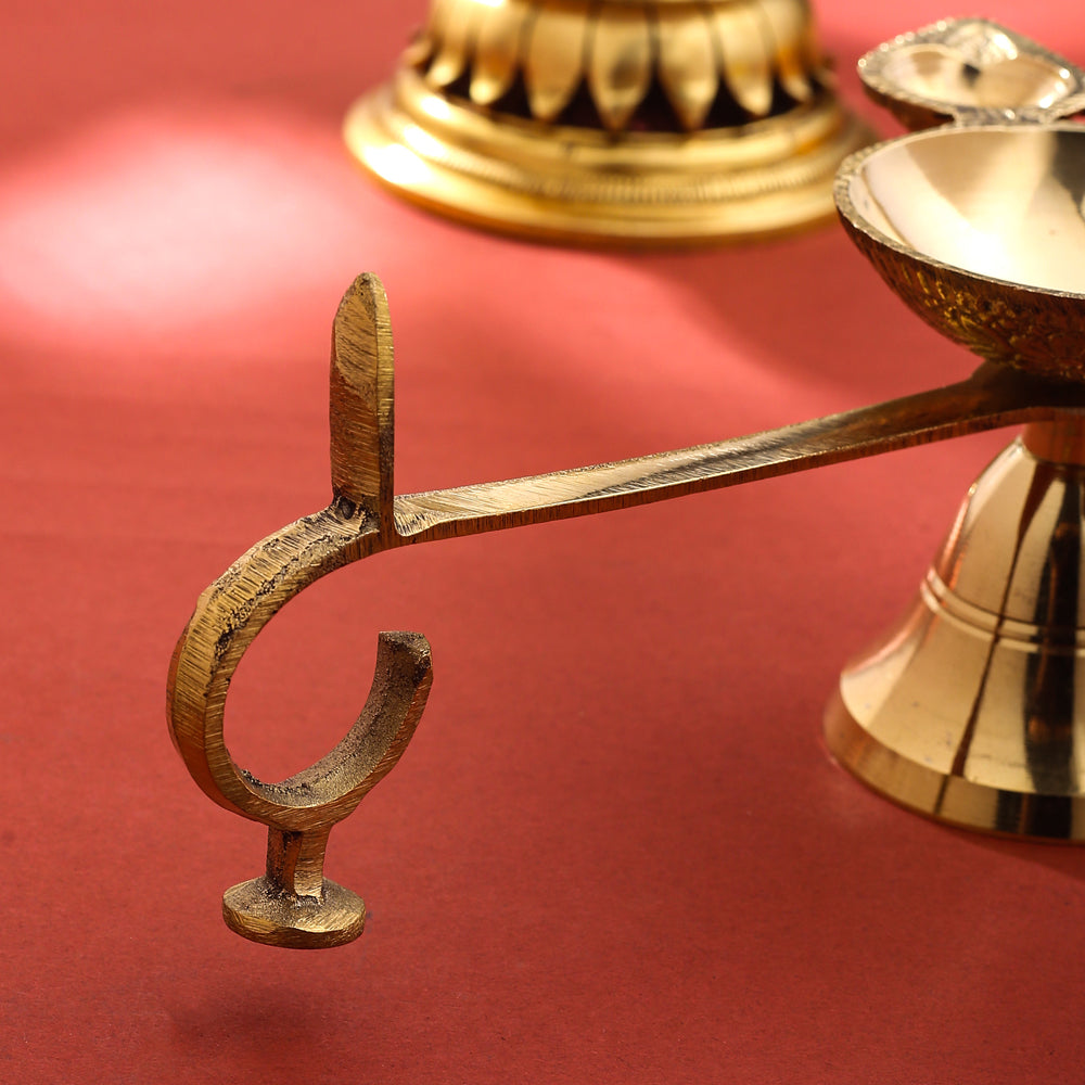 Brass Divine Panch Aarti With Handle (9 Inch)