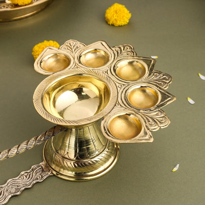 Brass Traditional Aarti With Handle