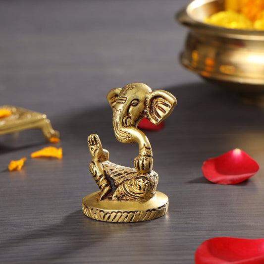 Brass Modern Ganesha Table Top Idol (2.7 Inch)