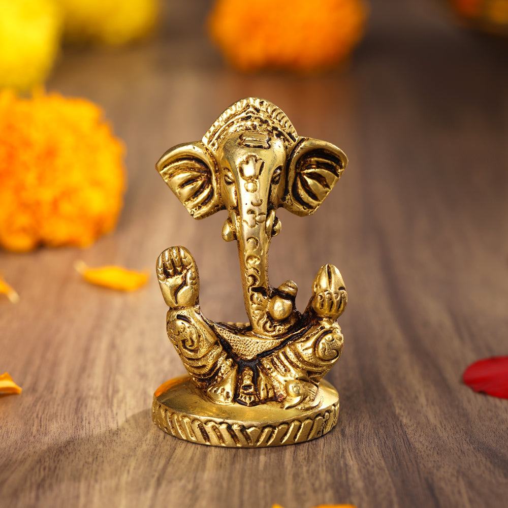 Brass Modern Ganesha Table Top Idol (3 Inch)