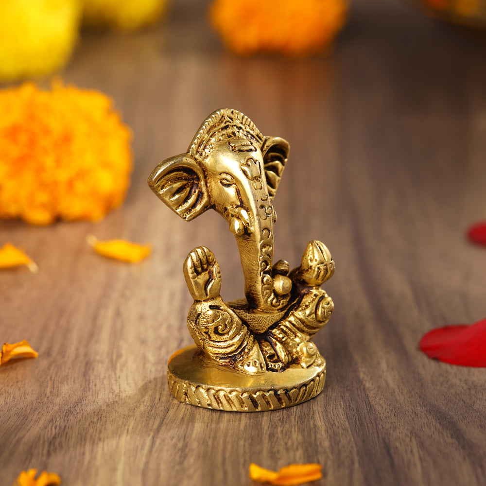 Brass Modern Ganesha Table Top Idol (3 Inch)