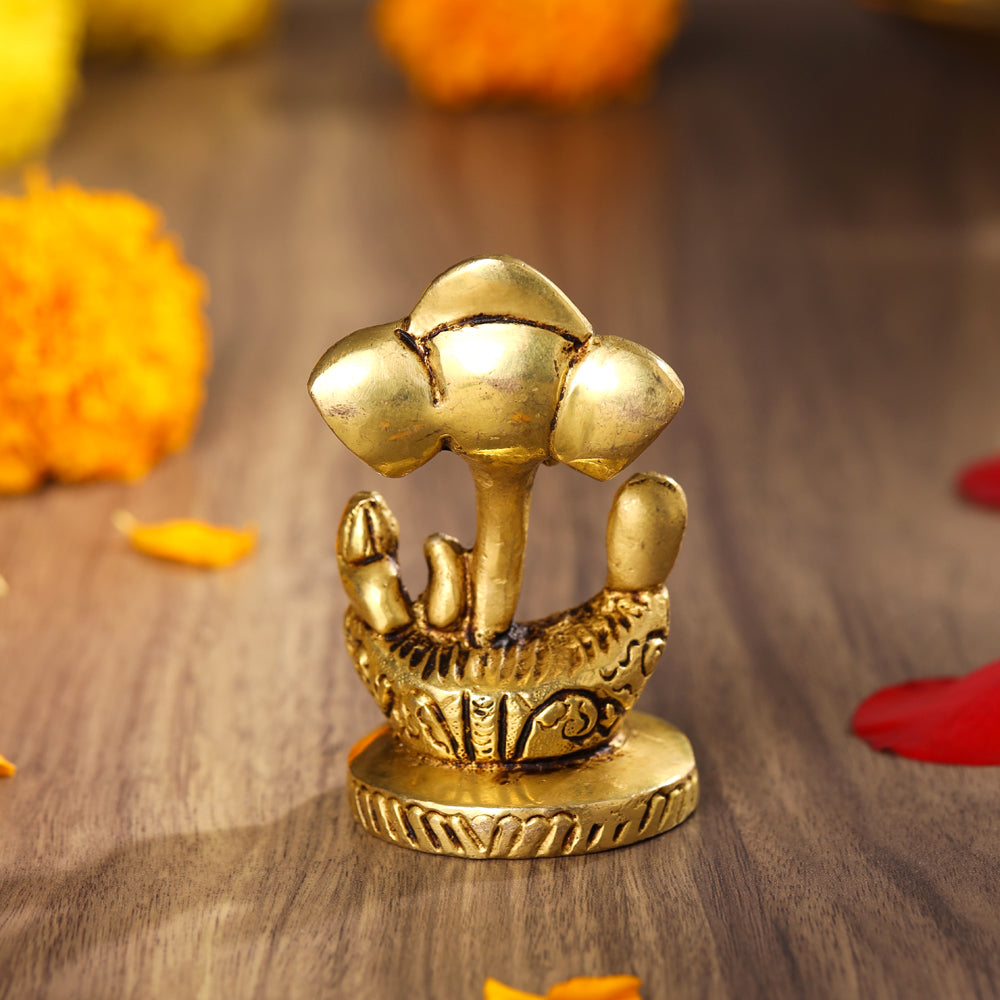 Brass Modern Ganesha Table Top Idol (3 Inch)