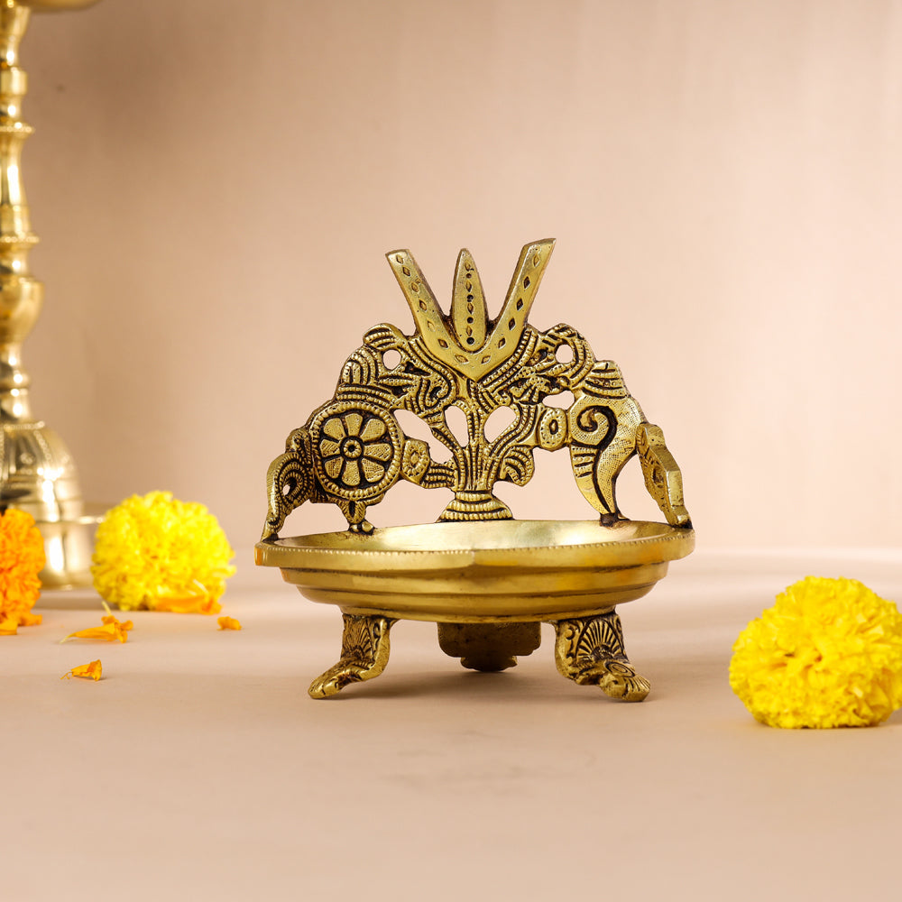 Brass Shankh Chakra Namah Diya (5 Inch)