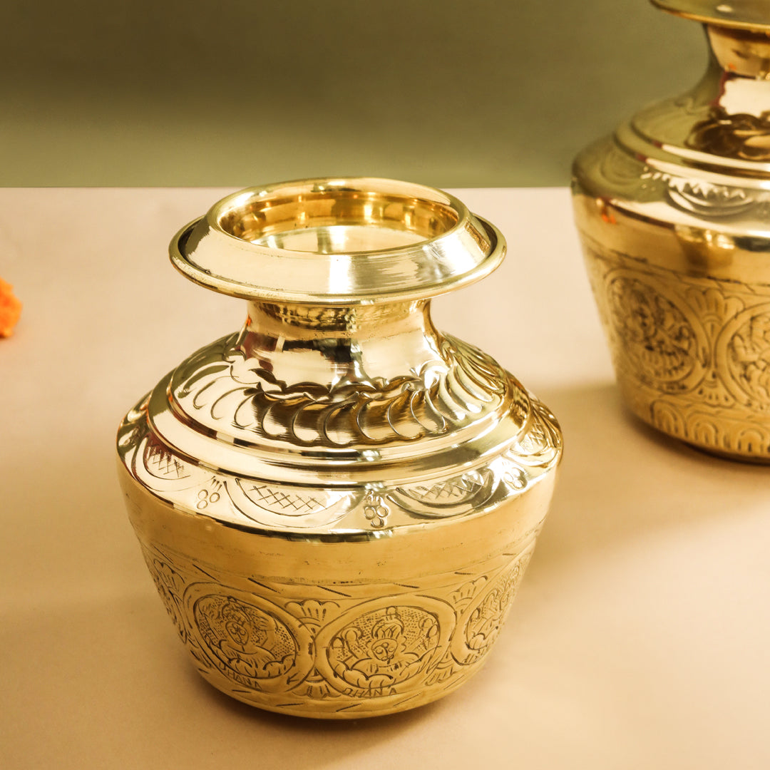 Brass Ashtalakshmi Kodam/Kalash