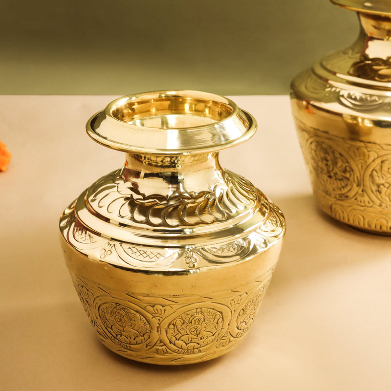 Brass Ashtalakshmi Kodam/Kalash