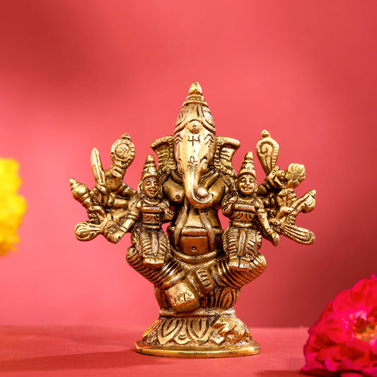 Brass Ganesha With Riddhi Siddhi Idol (4 Inch)
