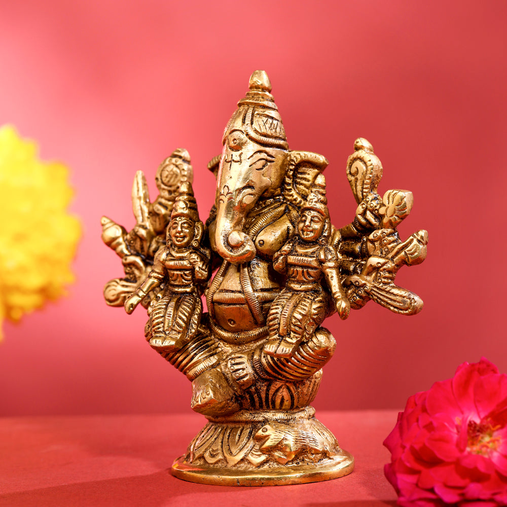 Brass Ganesha With Riddhi Siddhi Idol (4 Inch)