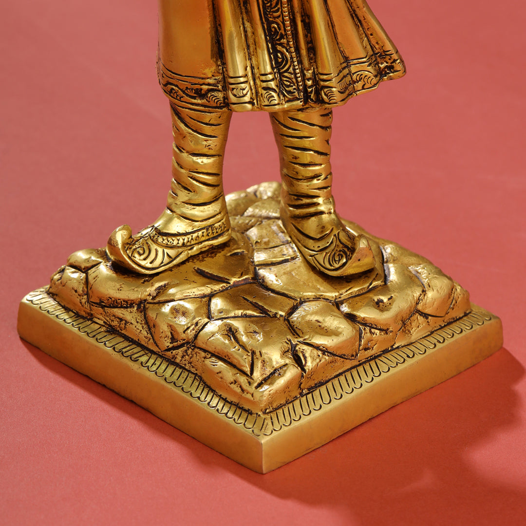 Brass Chatrapati Shivaji Maharaj Idol (12.5 Inch)