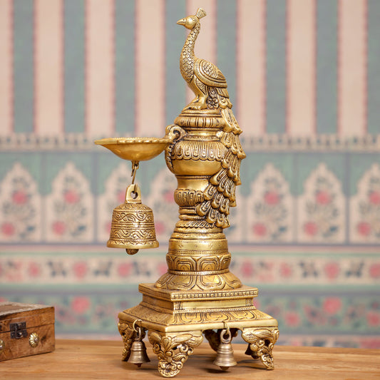 Brass Superfine Majestic Peacock Lamp (19 Inch)