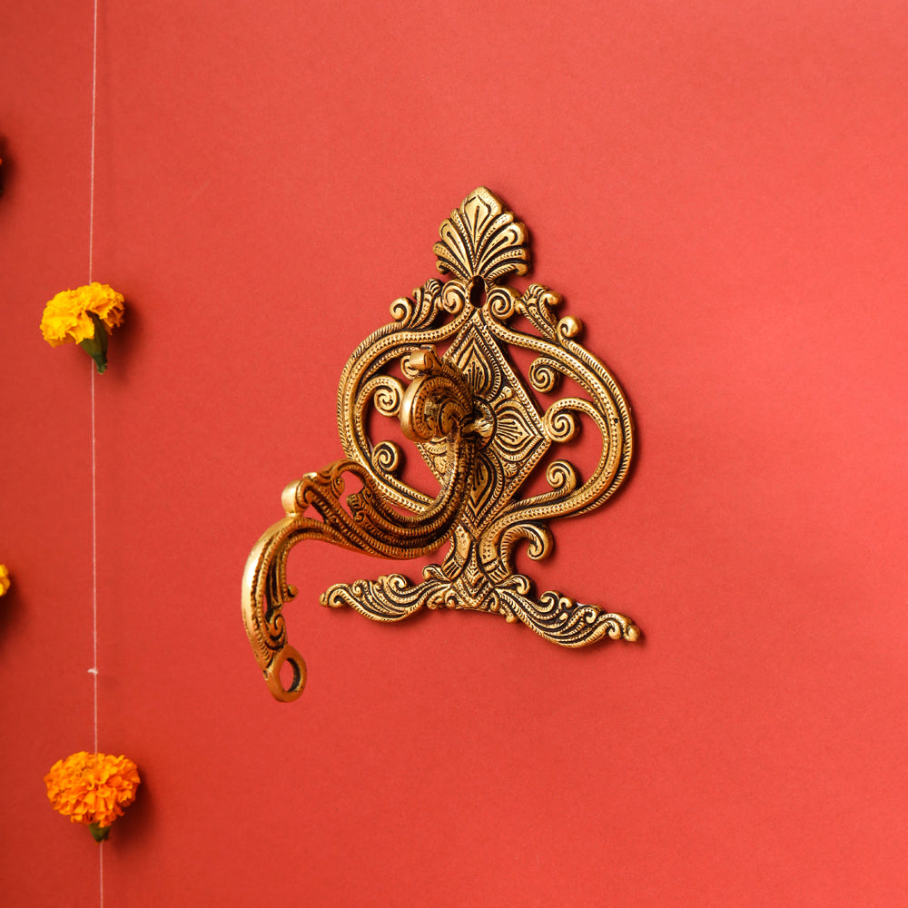 Brass Hanging Wall Mount Bracket (6.5 Inch)