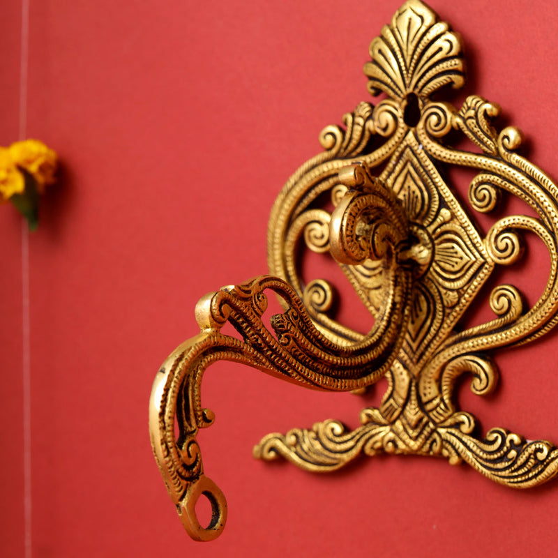 Brass Hanging Wall Mount Bracket (6.5 Inch)