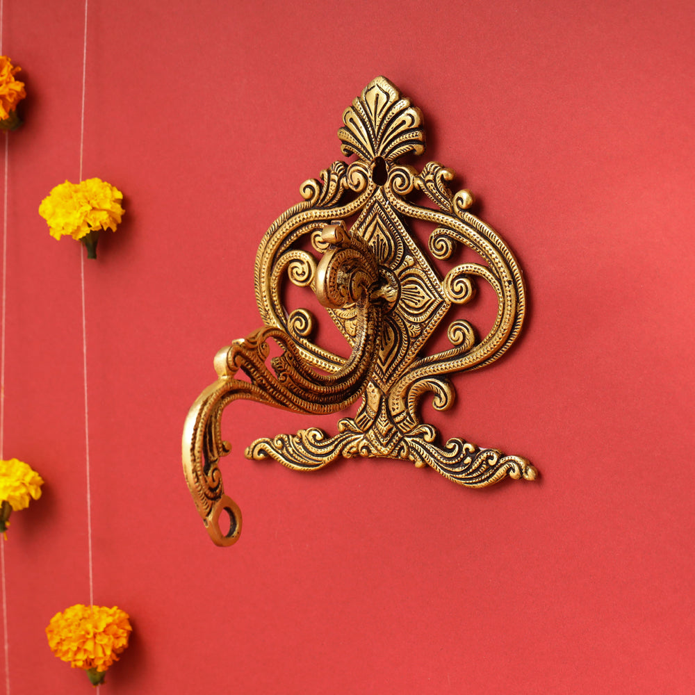 Brass Hanging Wall Mount Bracket (6.5 Inch)