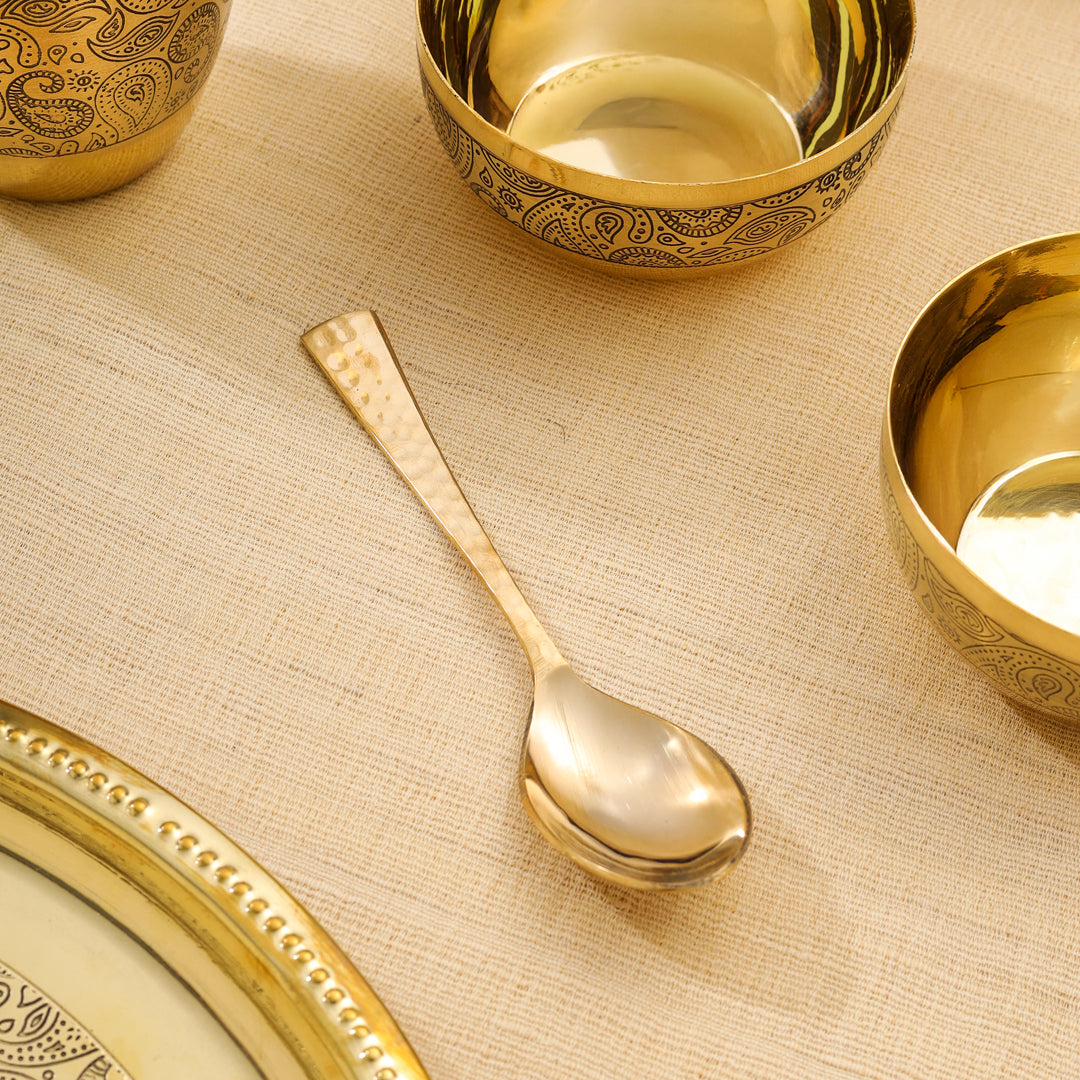 Brass Hand carved Thali/Dinner Set (900 Gram)