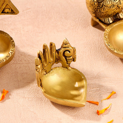 Brass Shankh Chakra Namah, Star Vel & Owl Diya