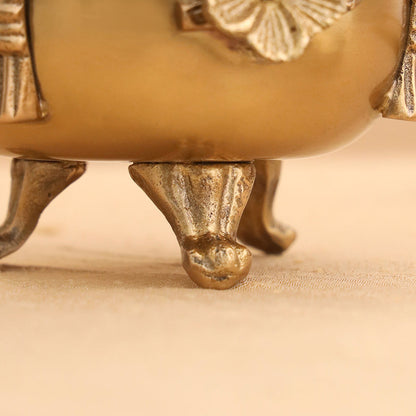 Brass Ribbon 2 Bowl With Lid & Rost 1 Tray