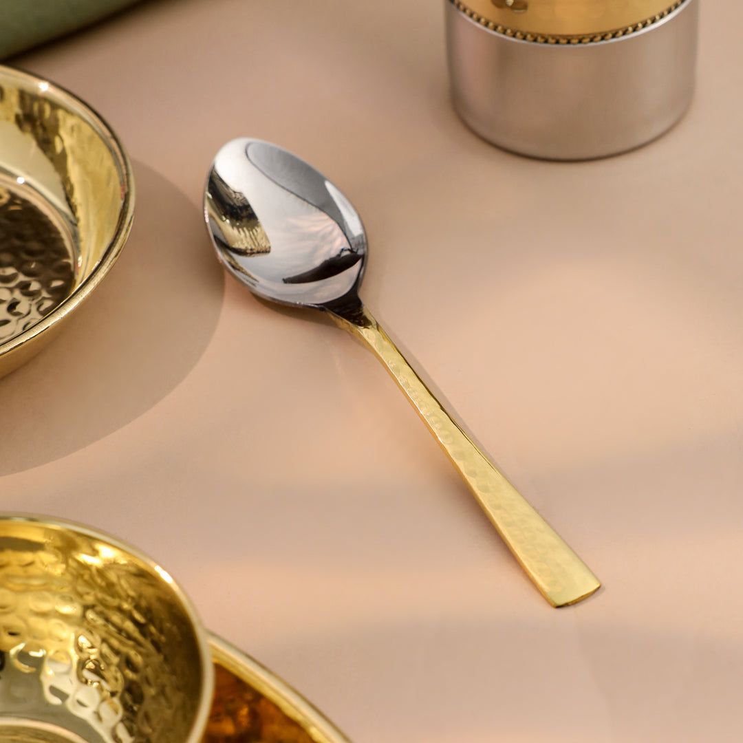 Brass Hammered Thali Set (1.1 Kg)