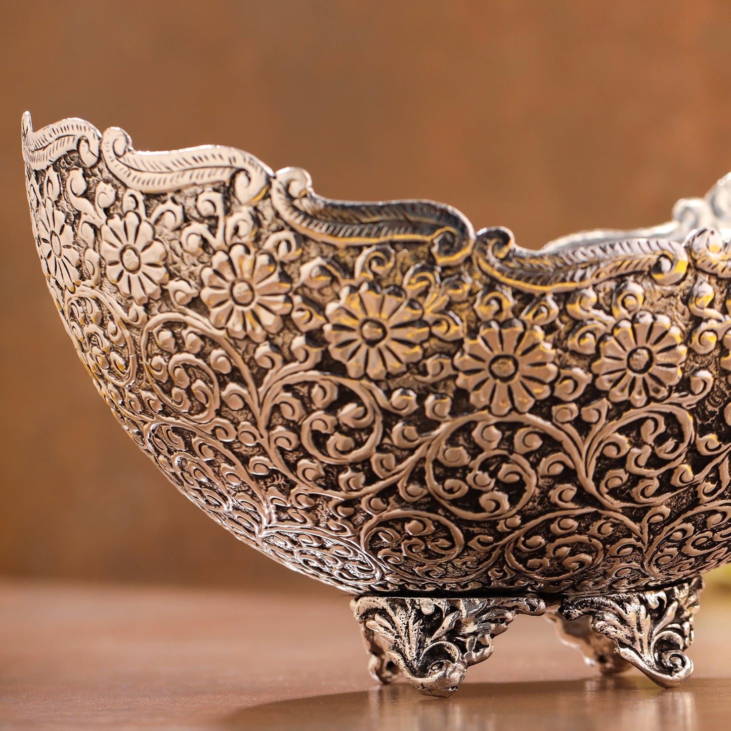 Silver-Plated Brass Decorative Basket with Floral Design (5.3 Inch)